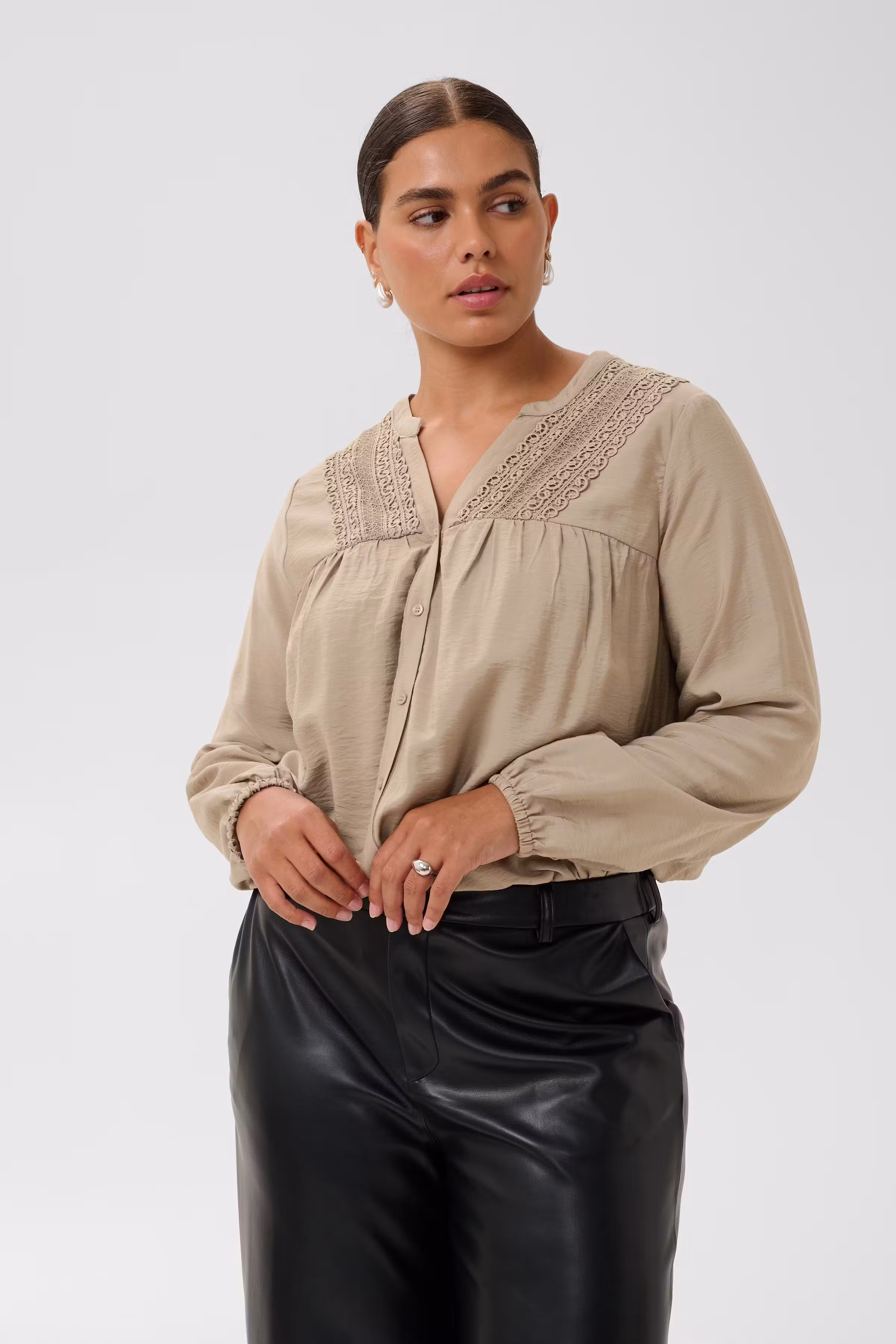 KCtine Tunika LOOKBOOK FRONT 10584523-171311