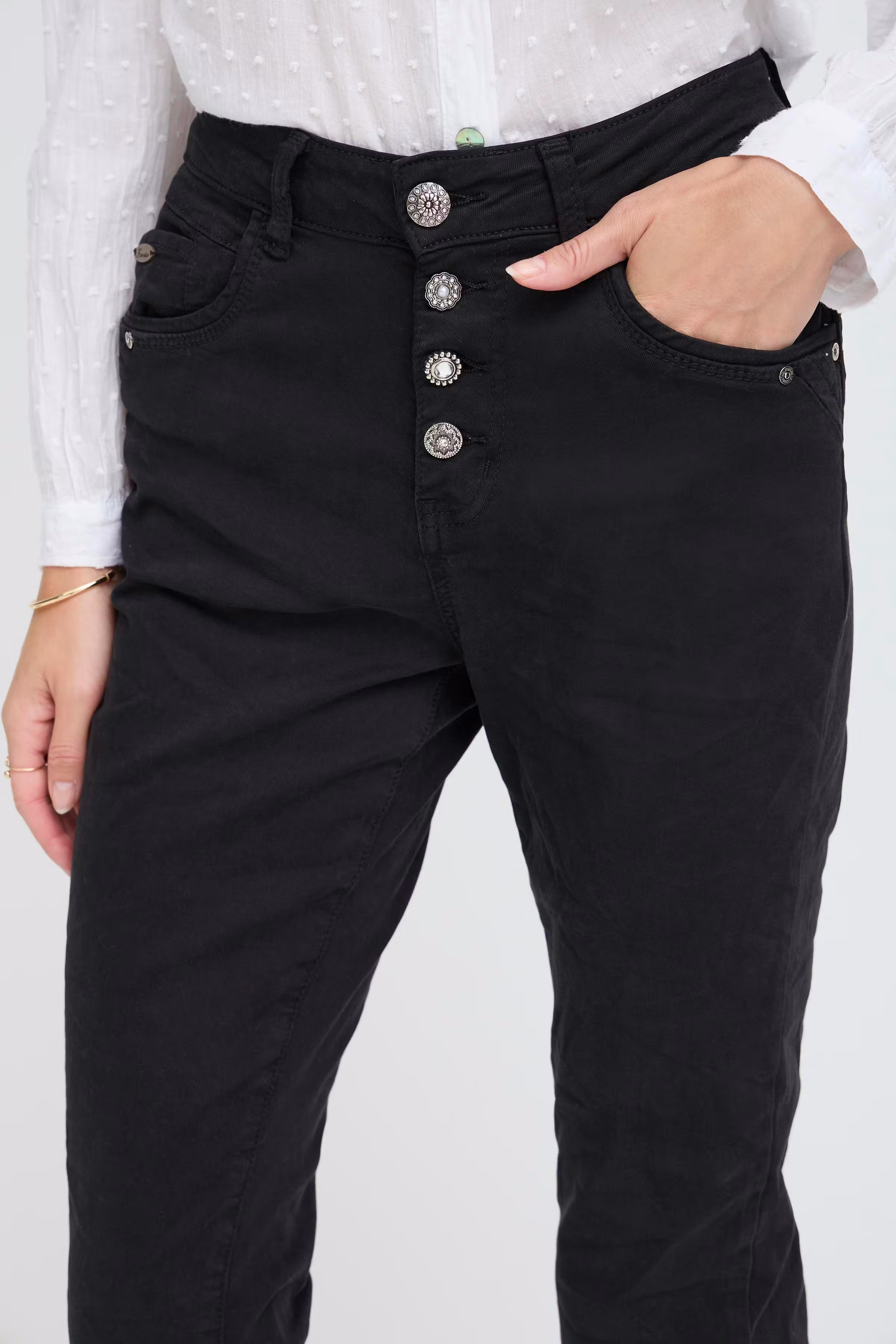 SBSPIROLA Jeans LOOKBOOK DETAIL 22101073-190303