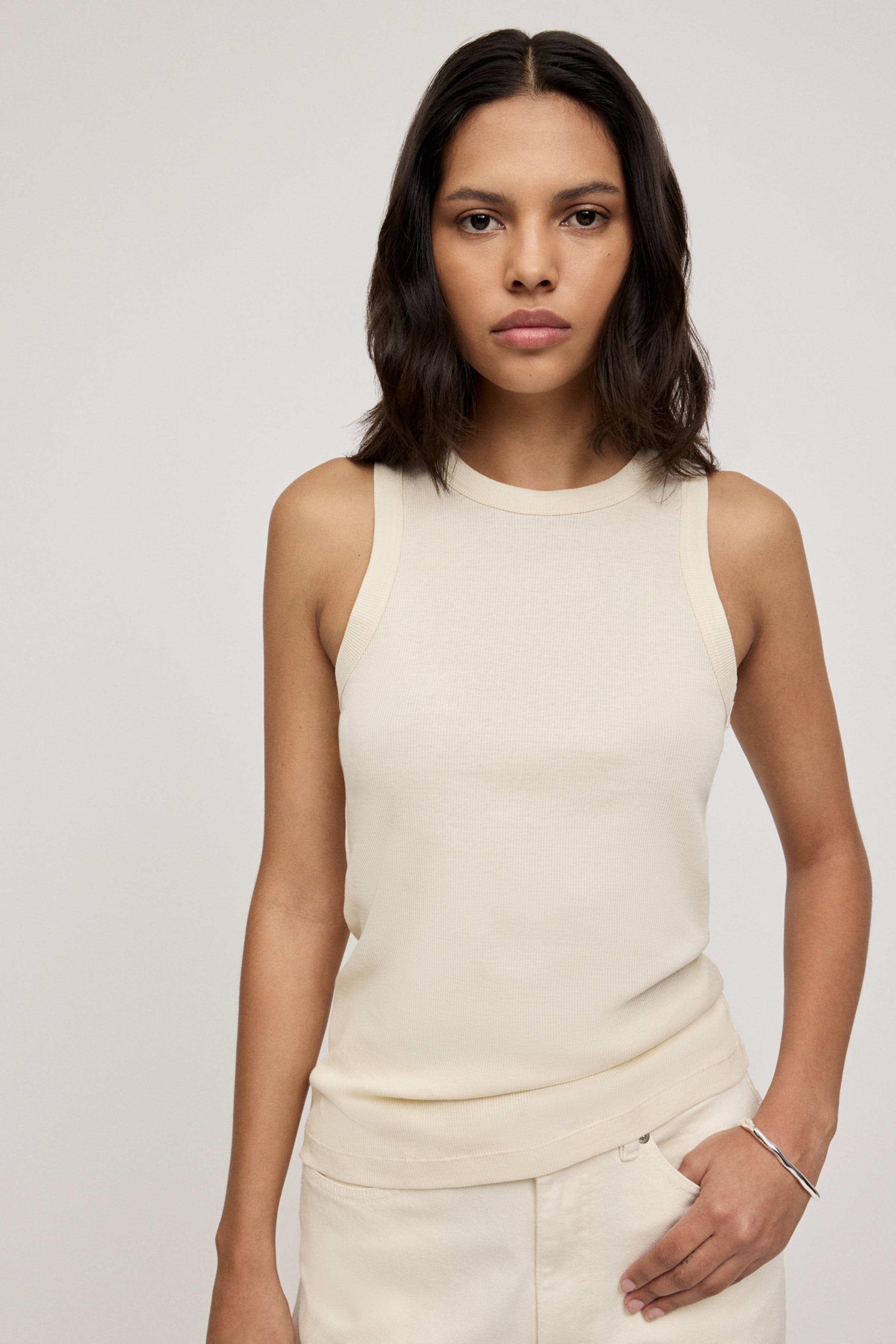 Klara Top LOOKBOOK FRONT 30600545-WH014