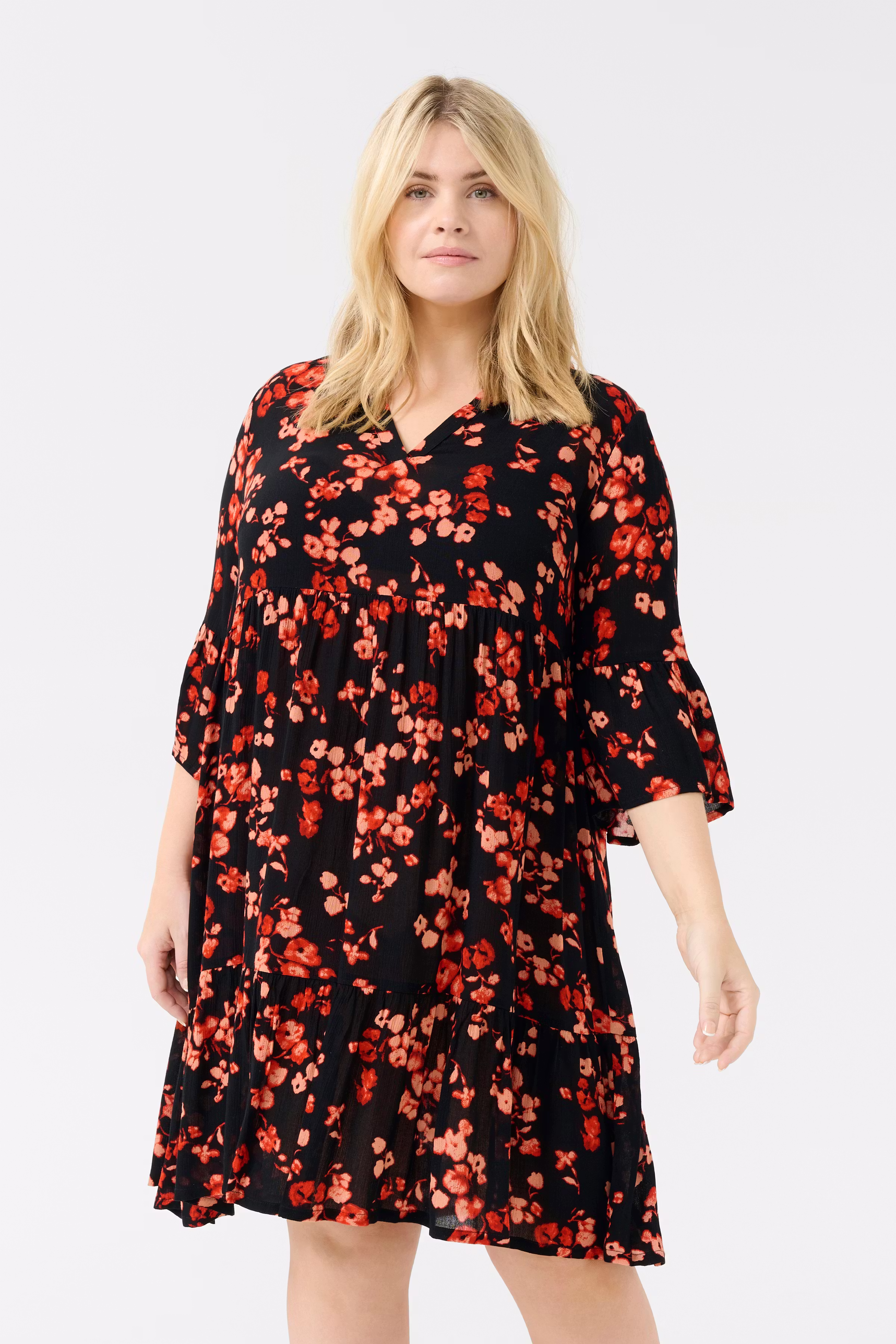 KCami Kjole LOOKBOOK FRONT 10582029-107786