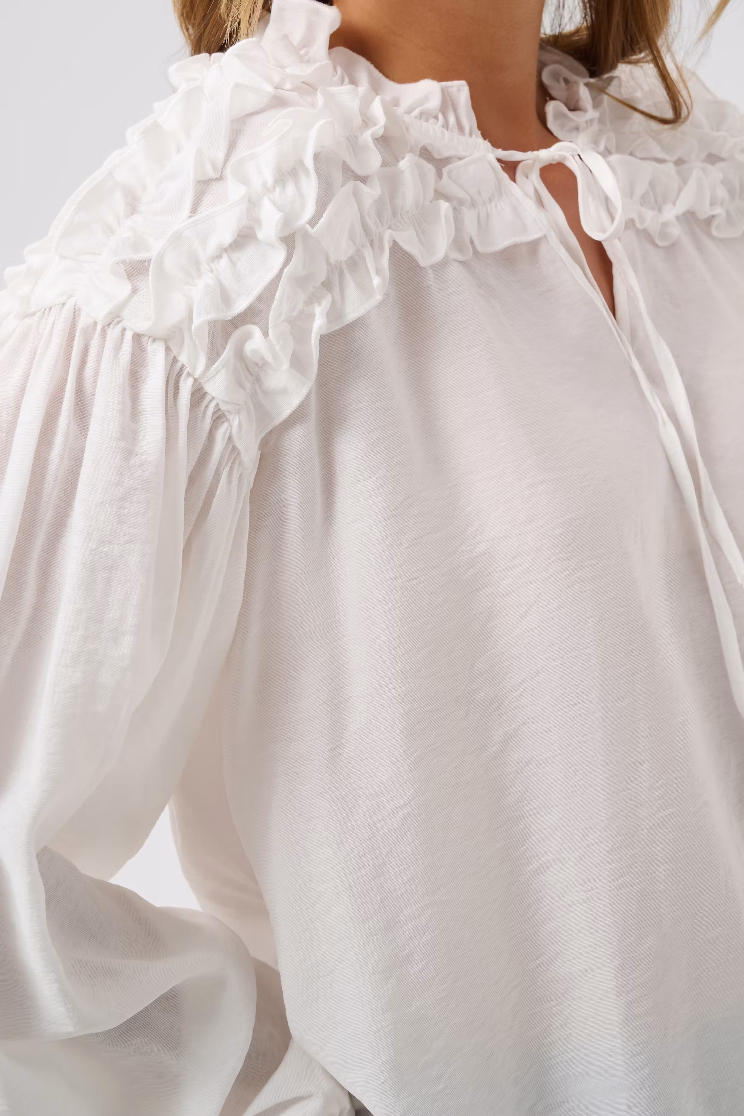KAnicole Bluse LOOKBOOK DETAIL 10512111-110602