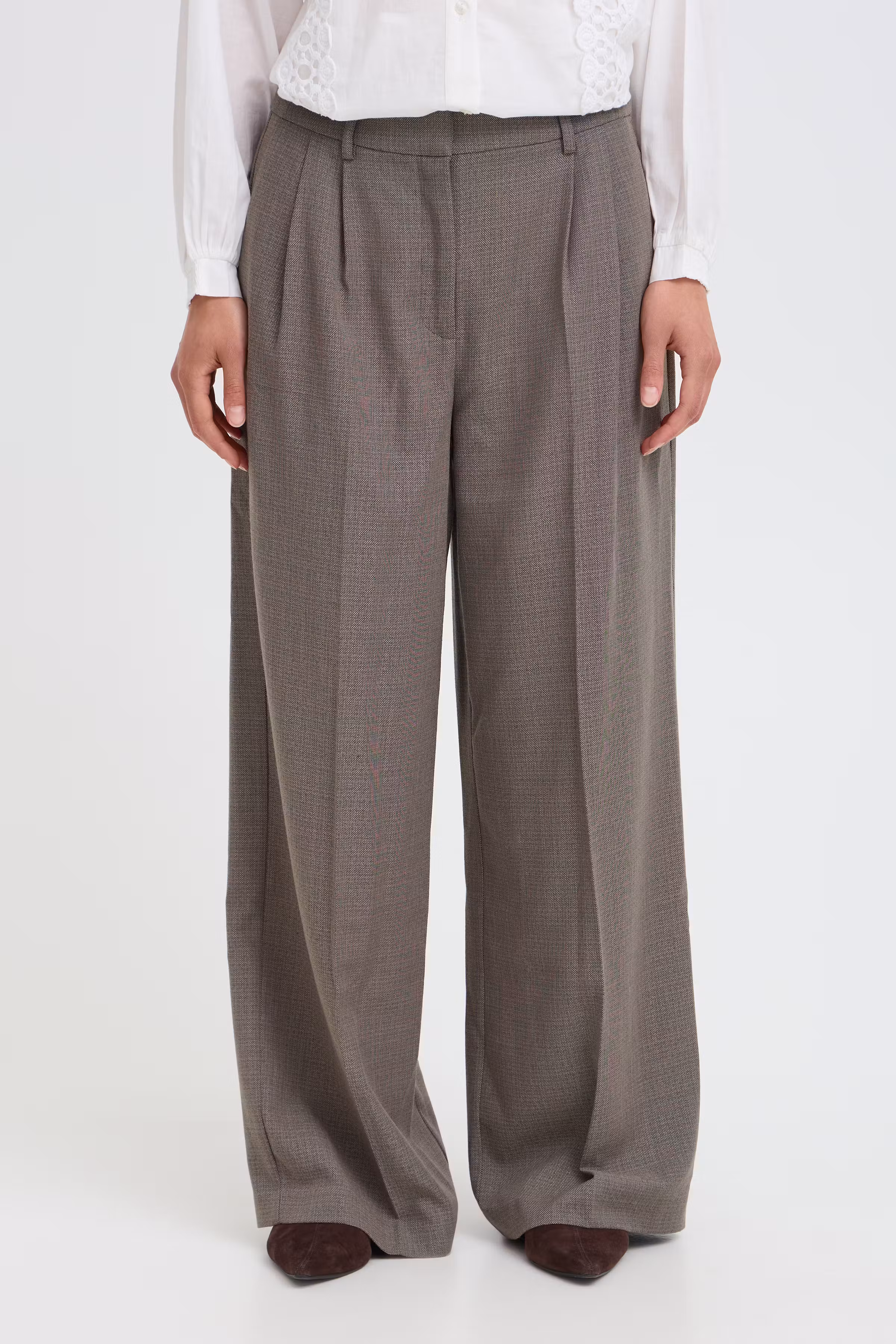 FRISOLDES Trousers LOOKBOOK FRONT 20618445-1812101