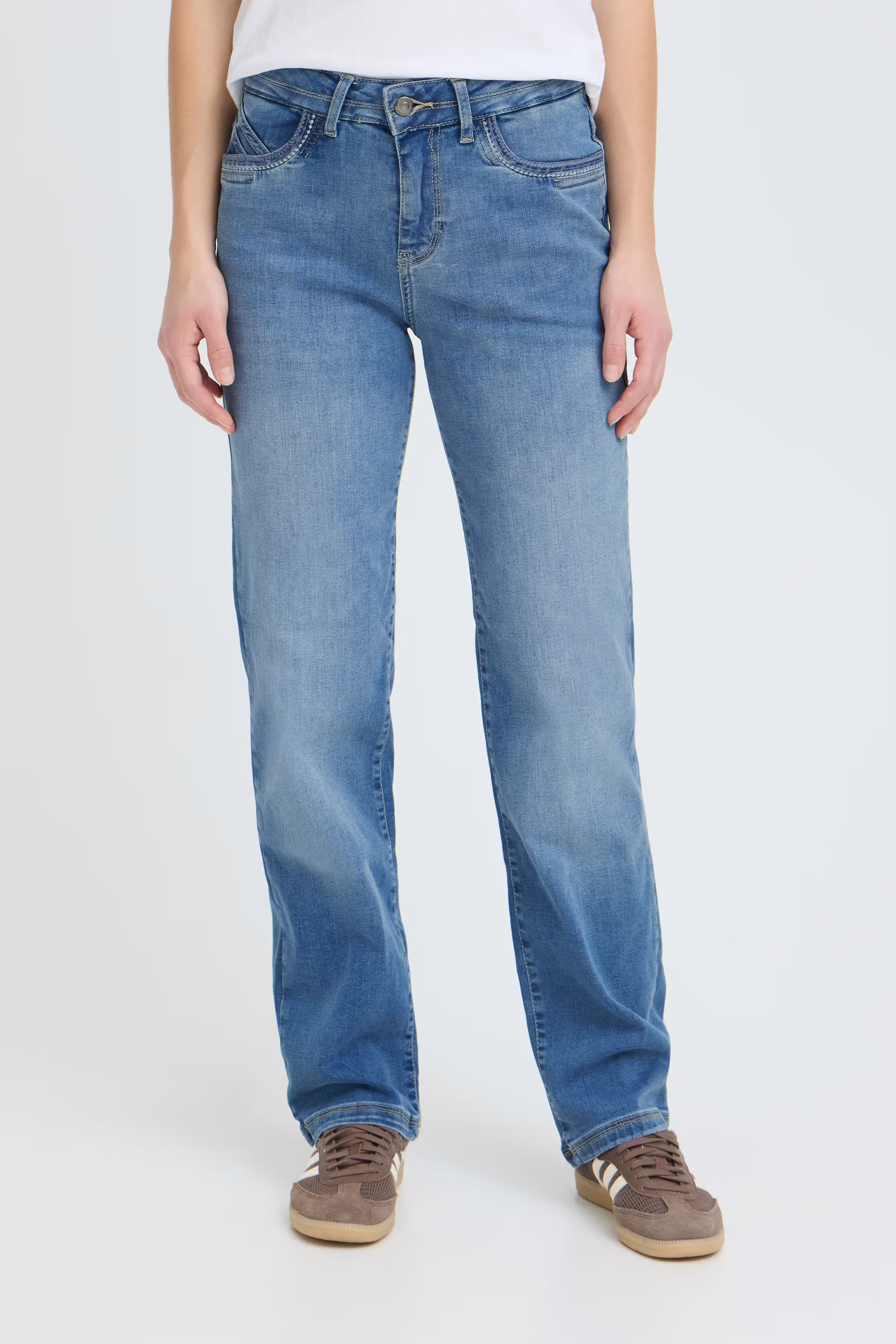 PZKENYA HW Jeans Straight Leg LOOKBOOK FRONT 50207893-200008