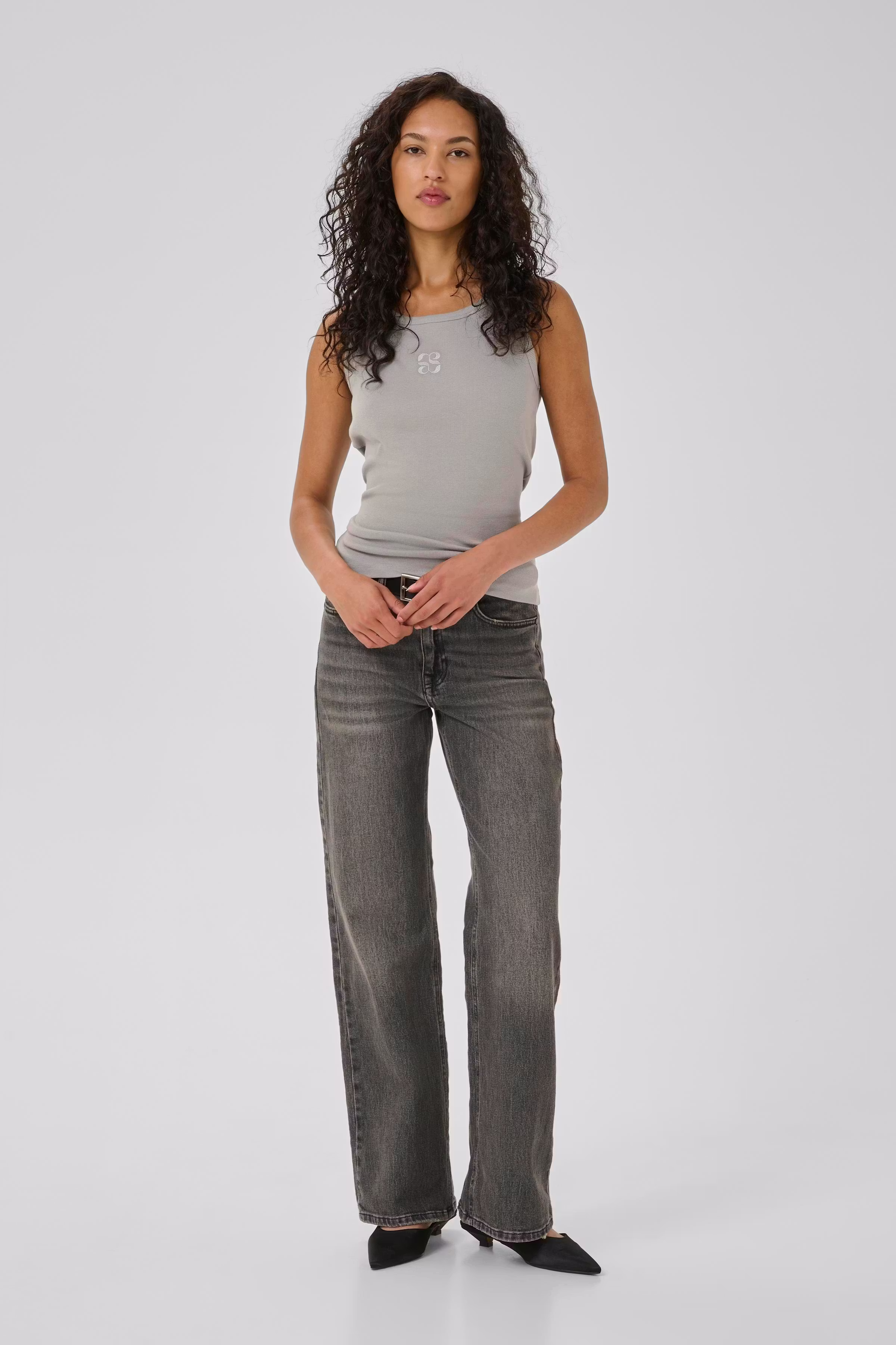 08 THE MANDY TOP LOOKBOOK FRONT 10704858-184105