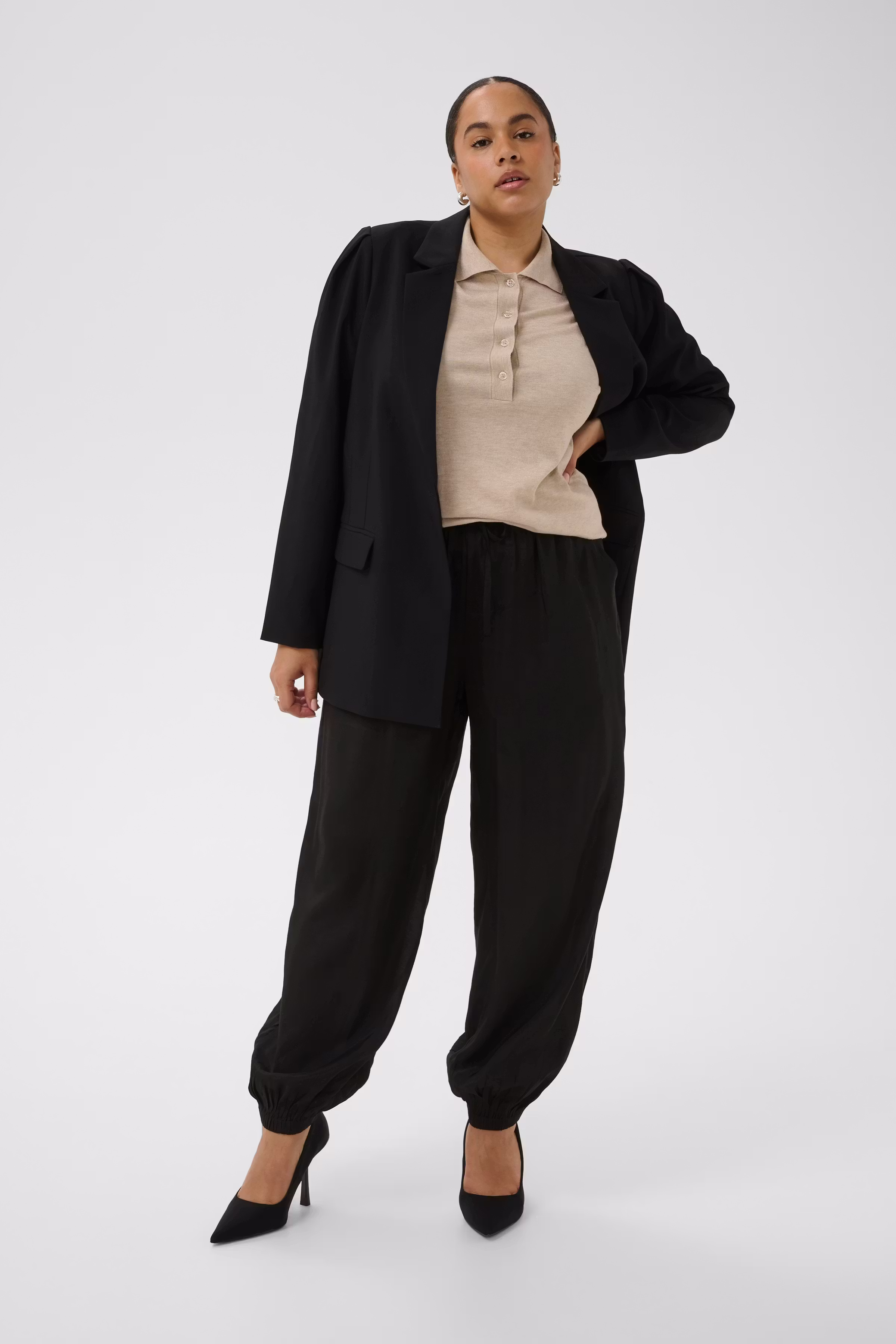 KCberry Bukser LOOKBOOK FRONT 10584158-100121