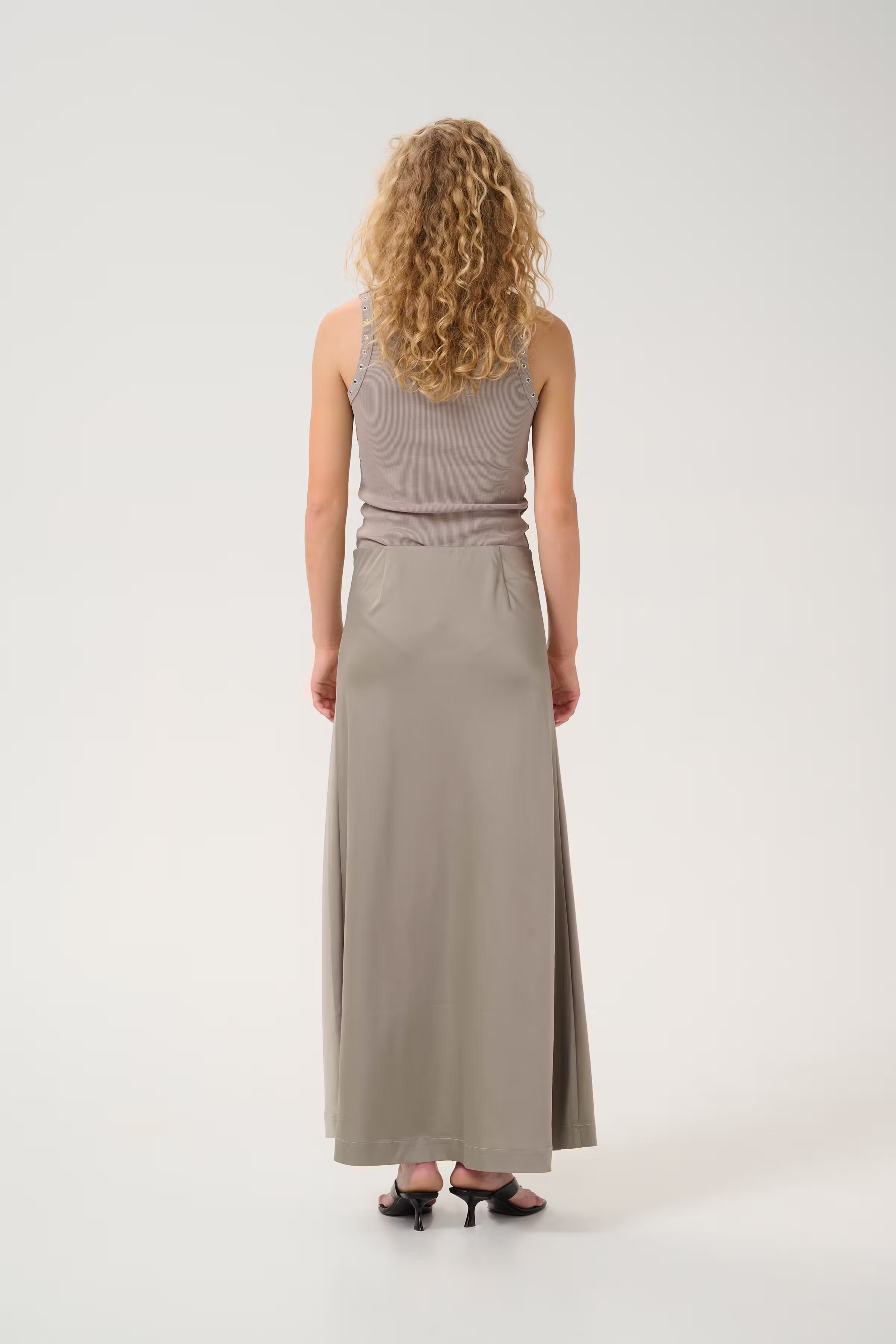 GZkhava Skirt LOOKBOOK BACK 10909881-170207