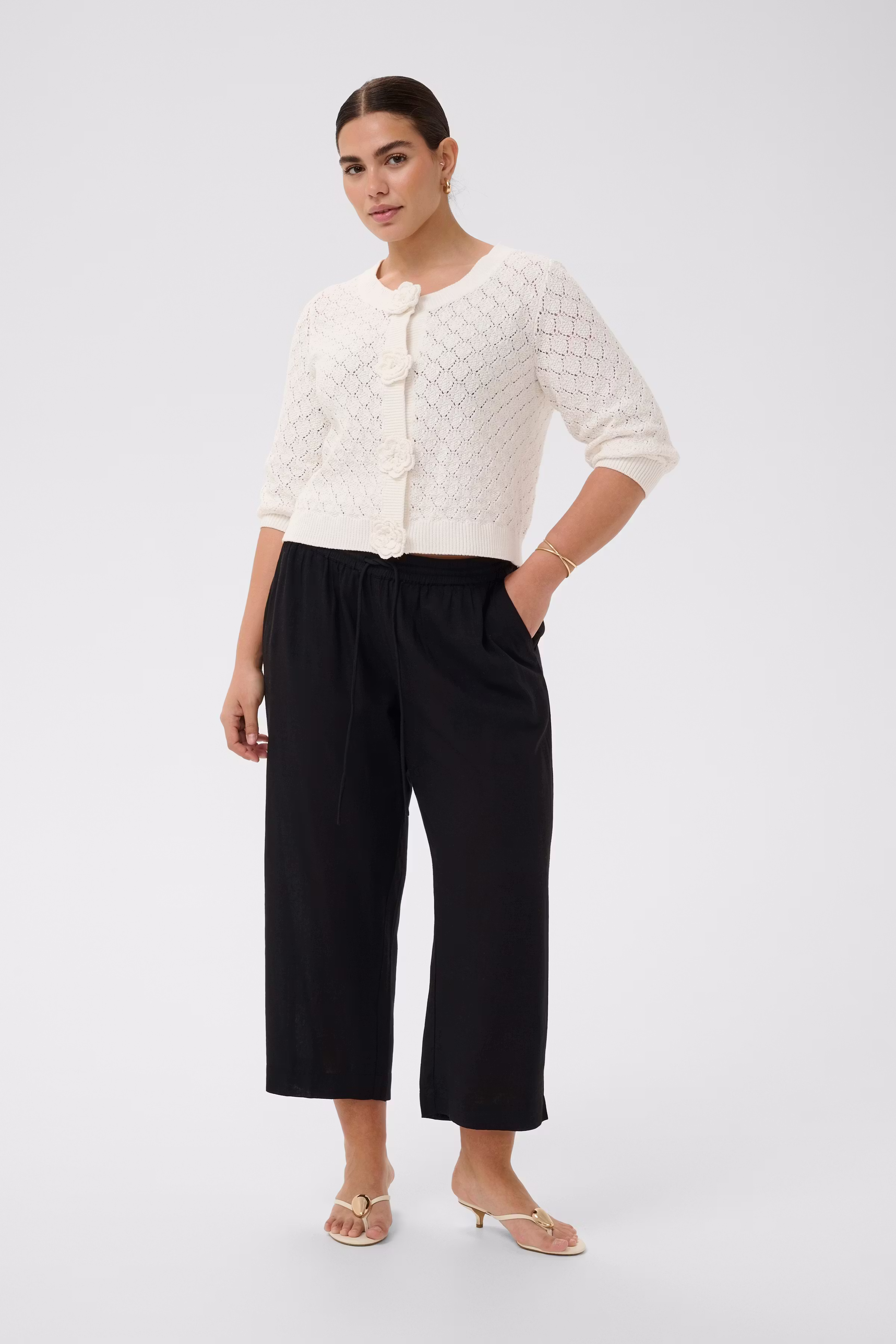 KCkathrina Cardigan LOOKBOOK FRONT 10584036-110602