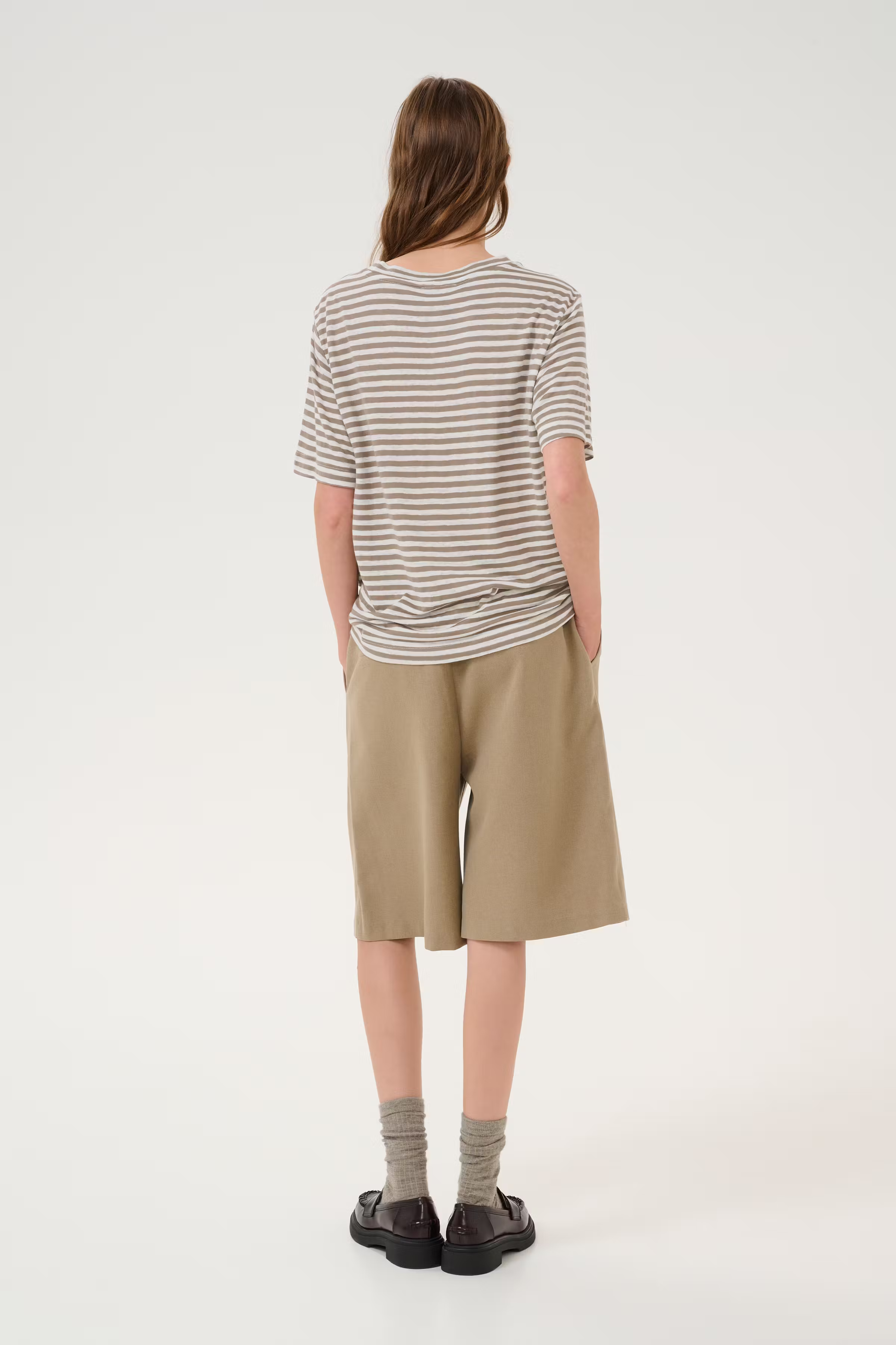 LisaMW Linen T-shirt LOOKBOOK BACK 10704599-107480