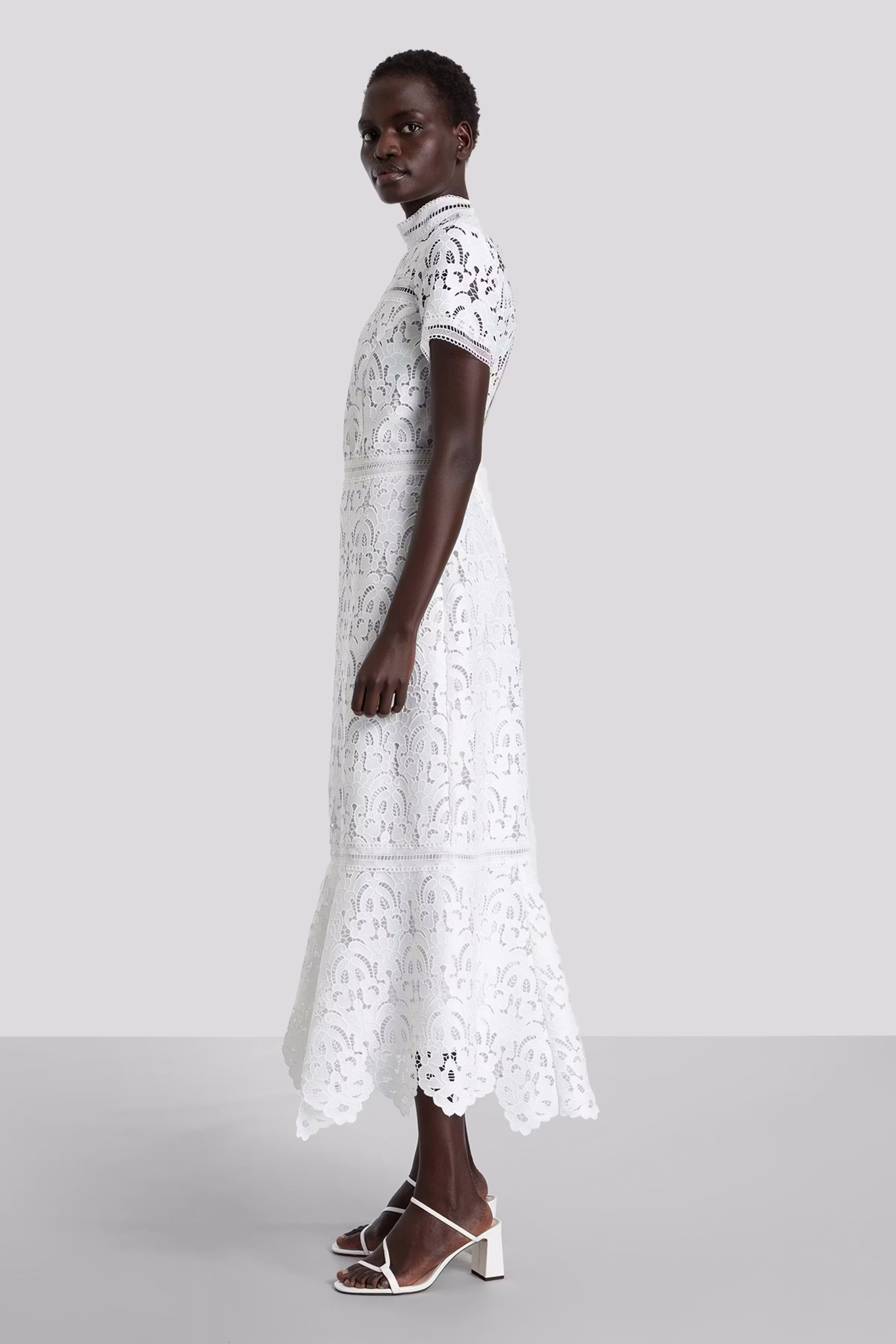 MARIANNA Dress LOOKBOOK FRONT 30600347-WH010