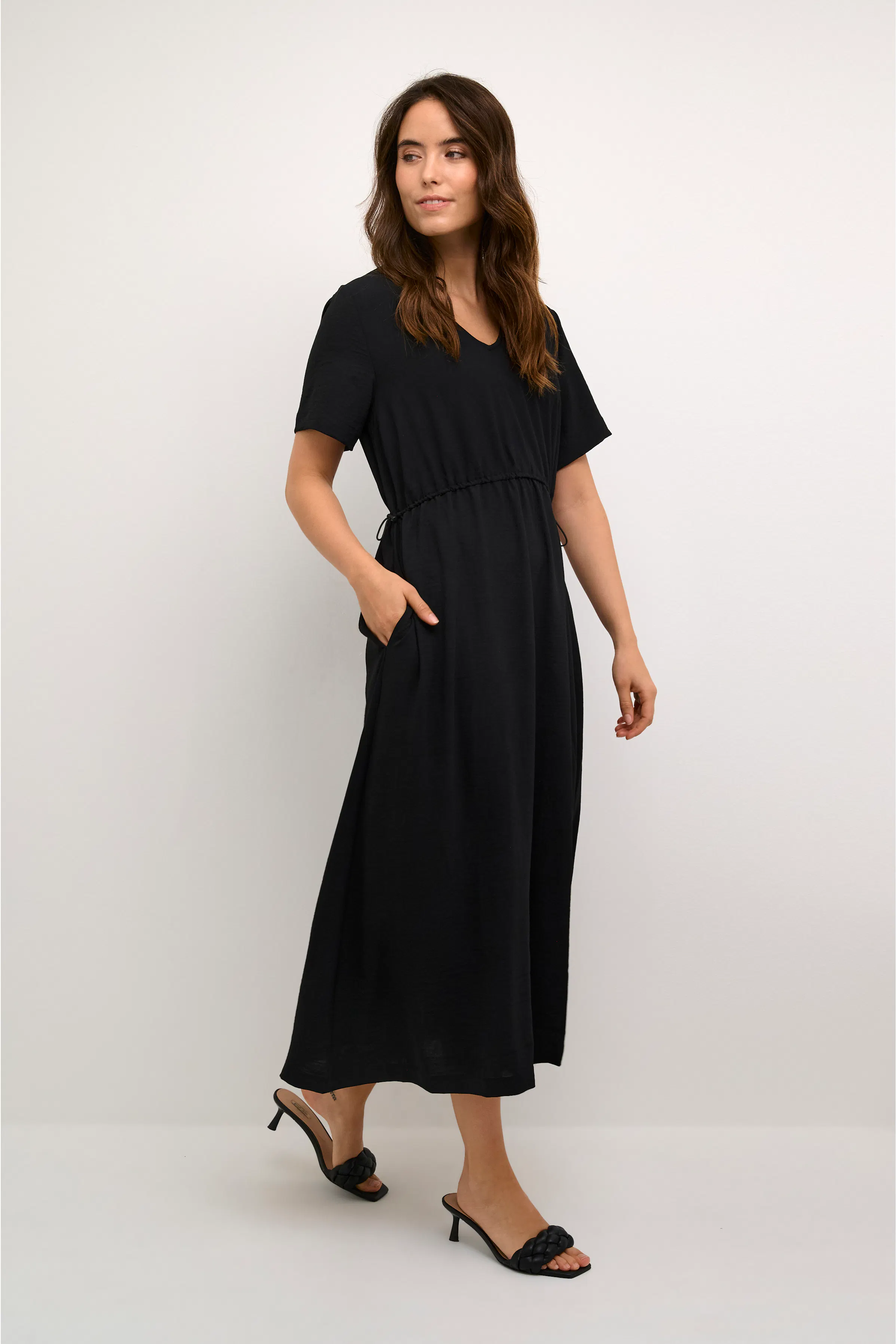 KAdea Kjole LOOKBOOK FRONT 10508615-100121