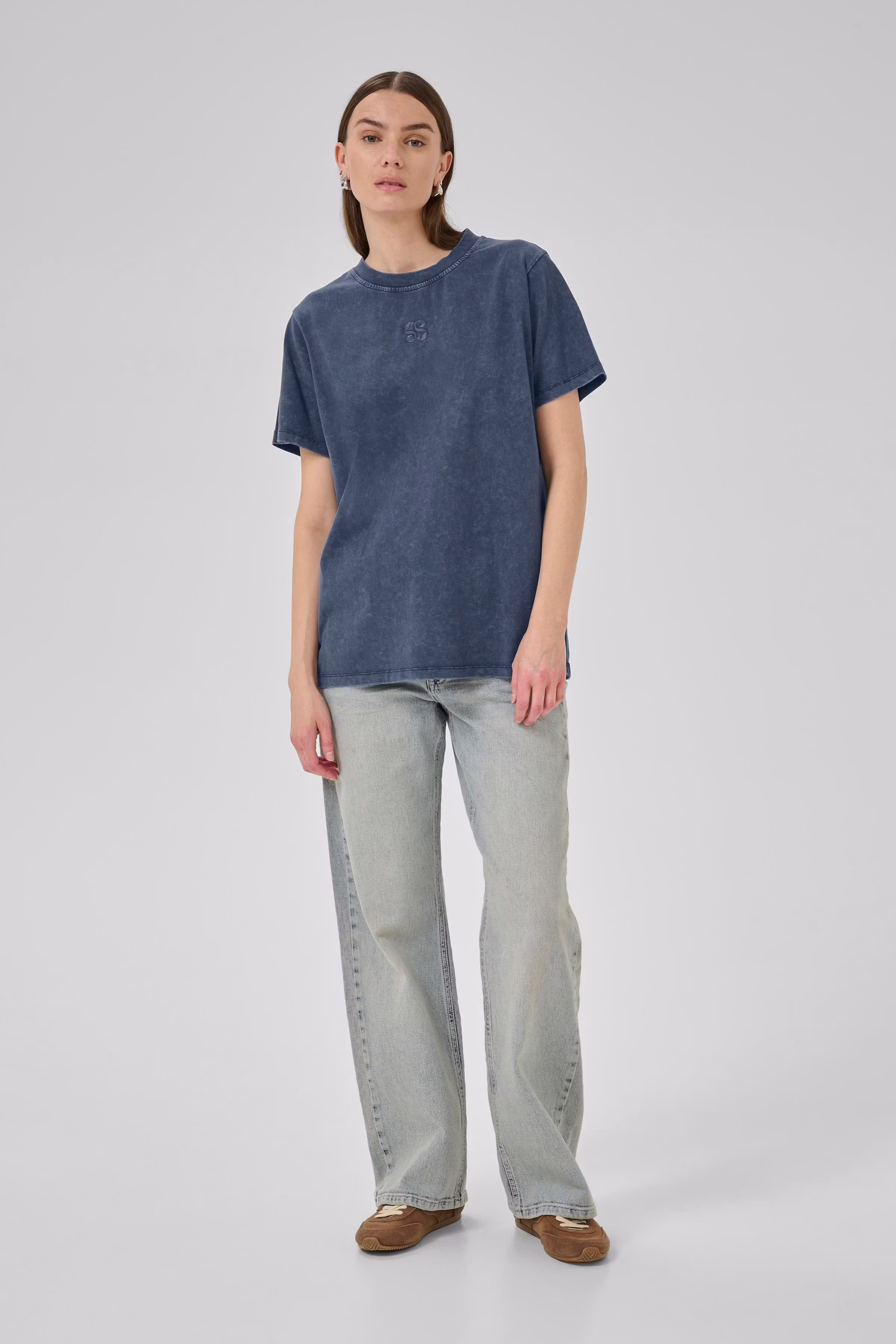 SeattleMW Logo T-shirt LOOKBOOK FRONT 10704898-108277