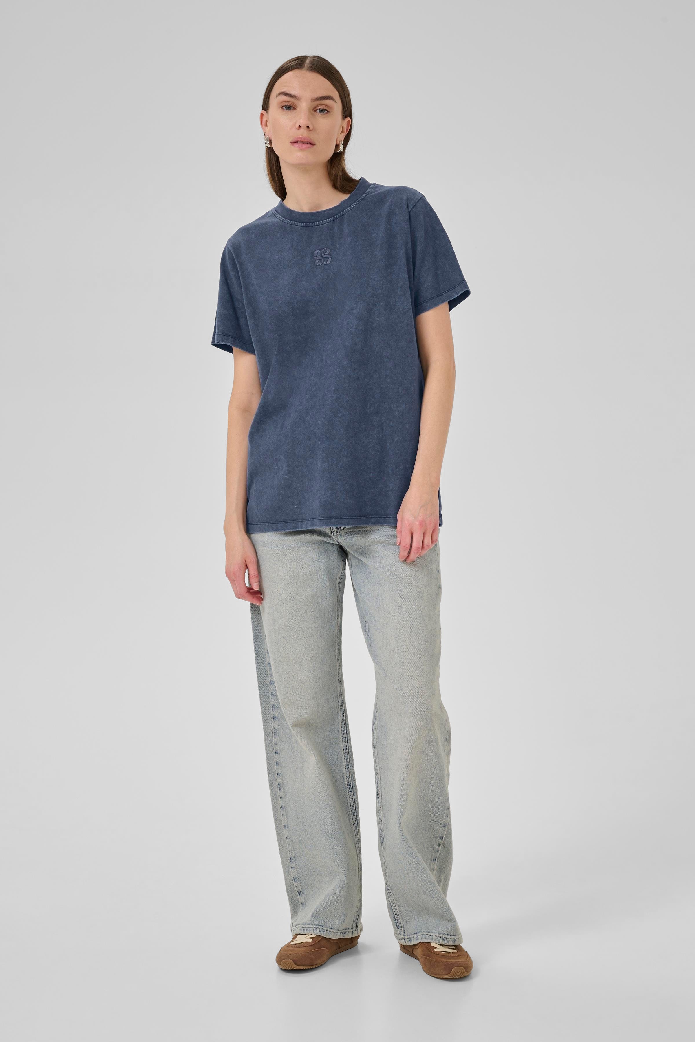 SeattleMW Logo T-shirt LOOKBOOK FRONT 10704898-108277