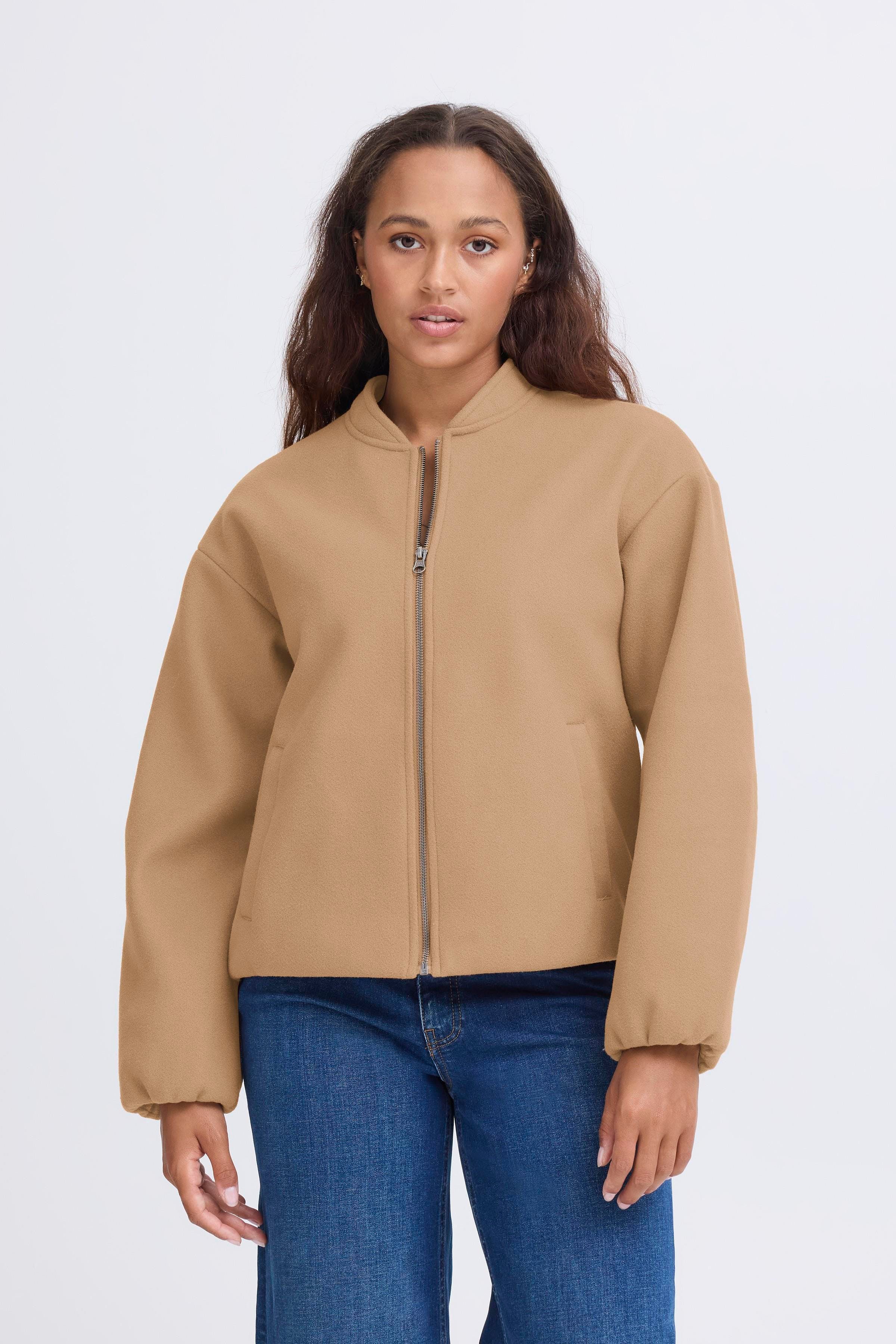 IHJANNET Yttertøy LOOKBOOK FRONT 20123147-171038