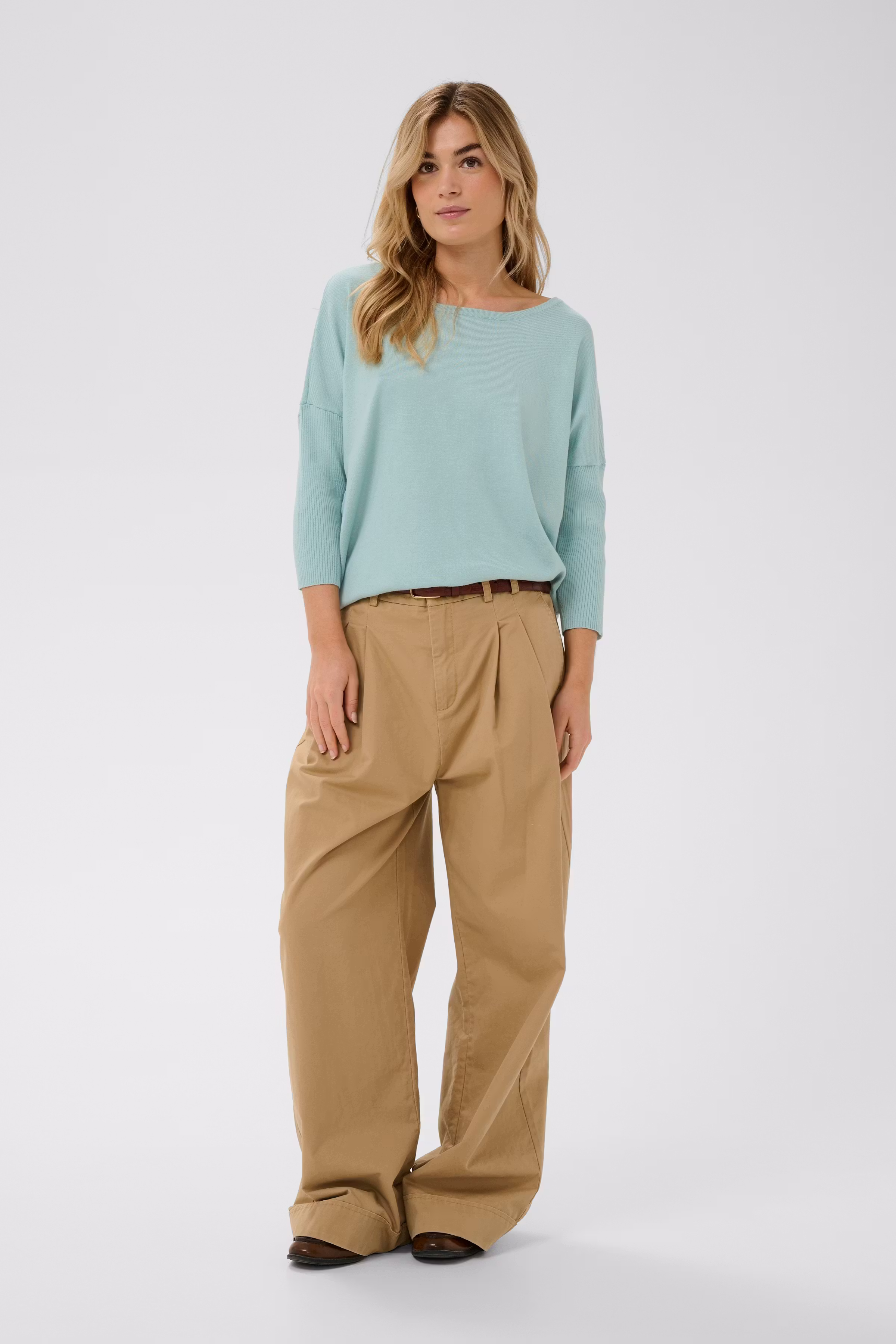 A2561, Pullover LOOKBOOK FRONT 30500003-144506