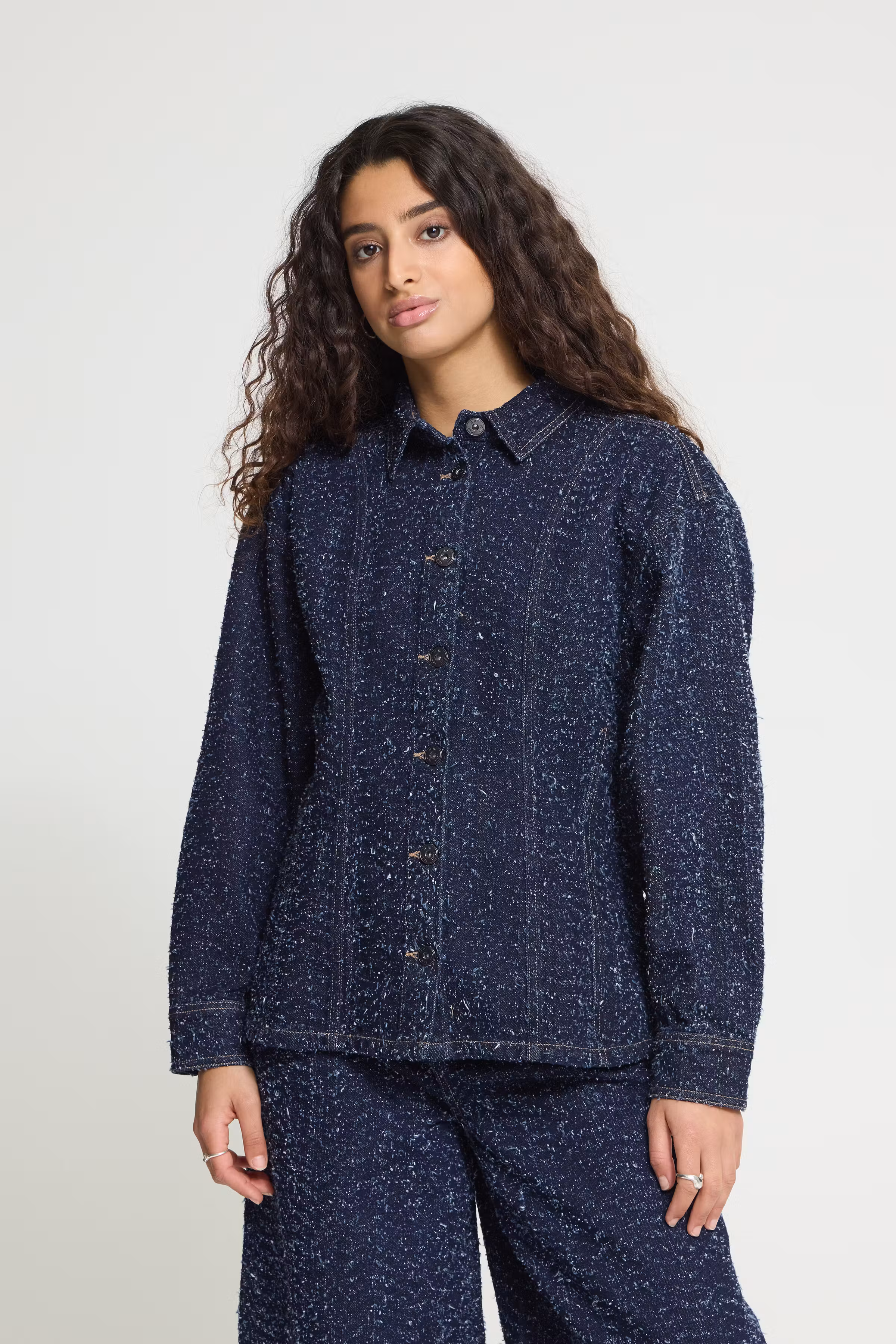 IHISALIA Skjorte LOOKBOOK FRONT 20126497-900010469