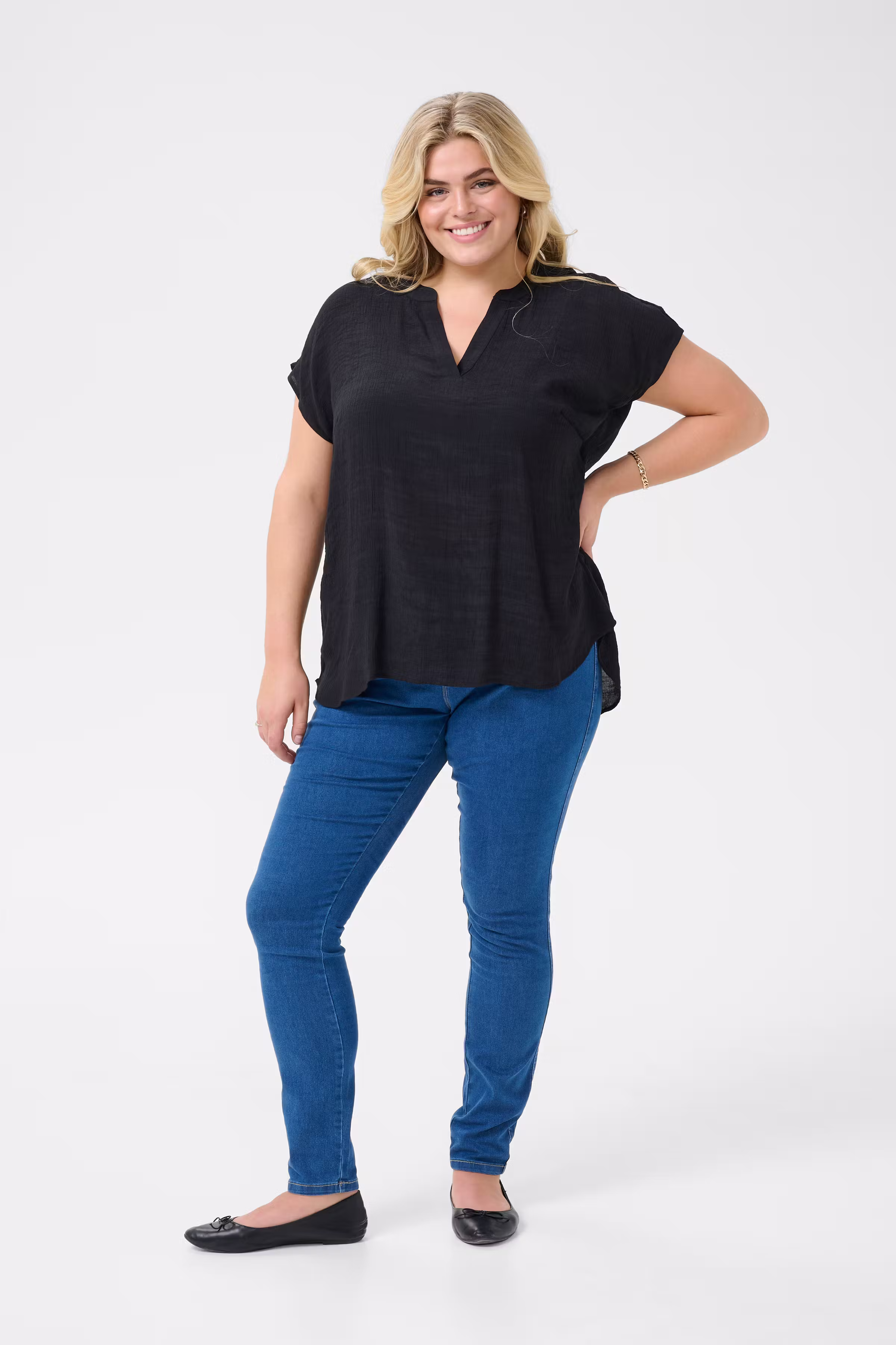 KCalia Bluse LOOKBOOK FRONT 10583462-100121