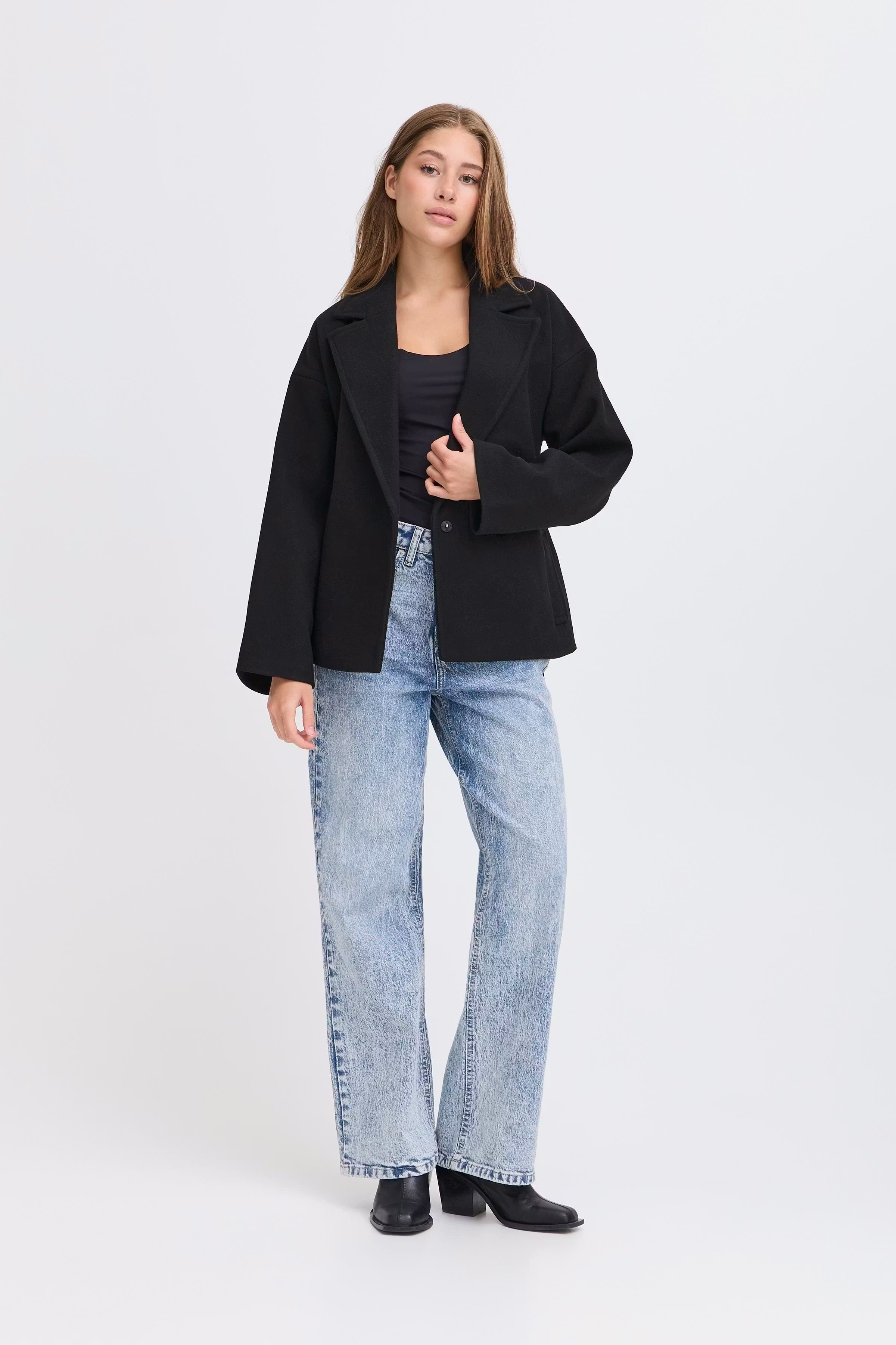 IHJANNET Outerwear LOOKBOOK FRONT 20123146-194008