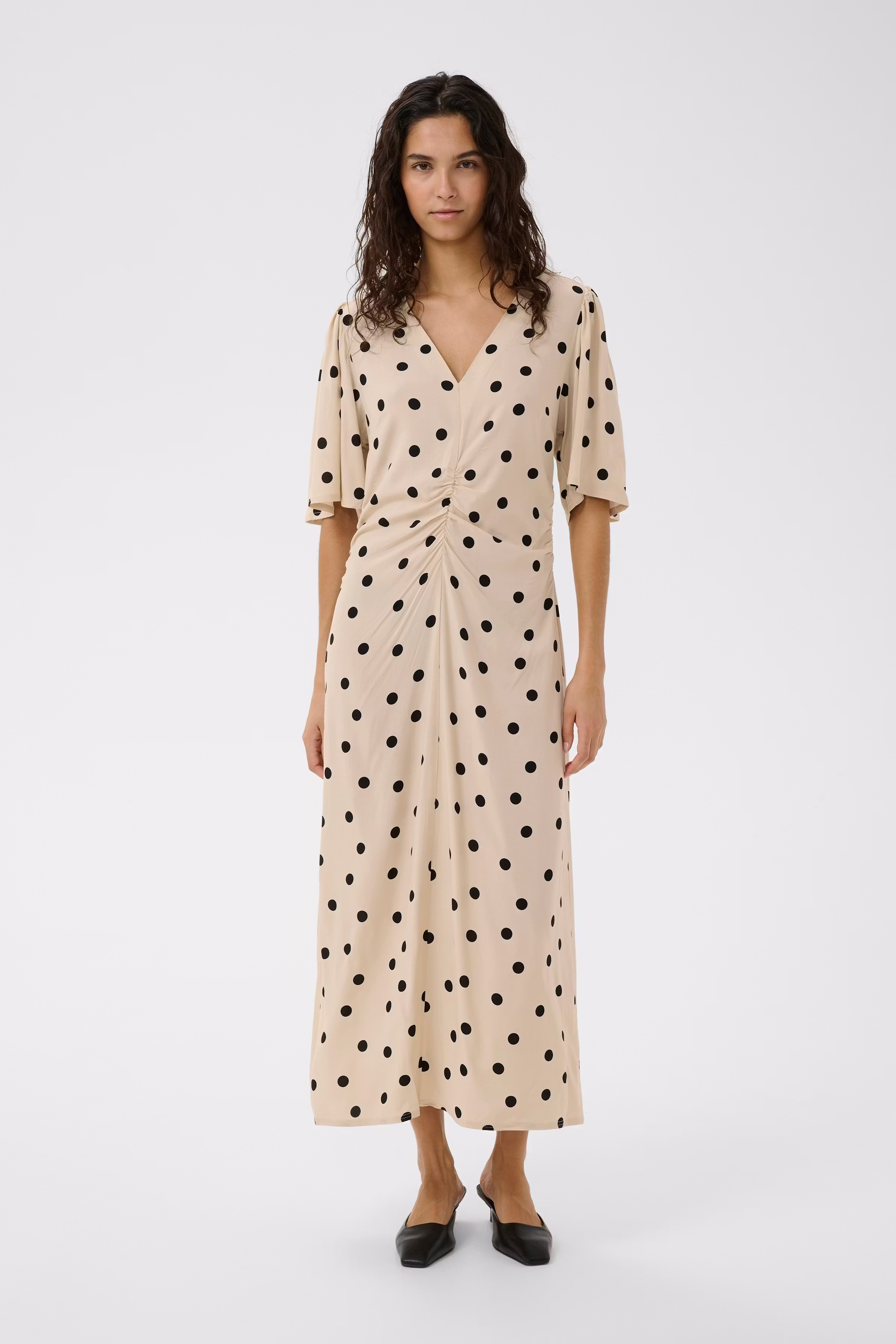 SLArjana Dress LOOKBOOK FRONT 30409274-305003