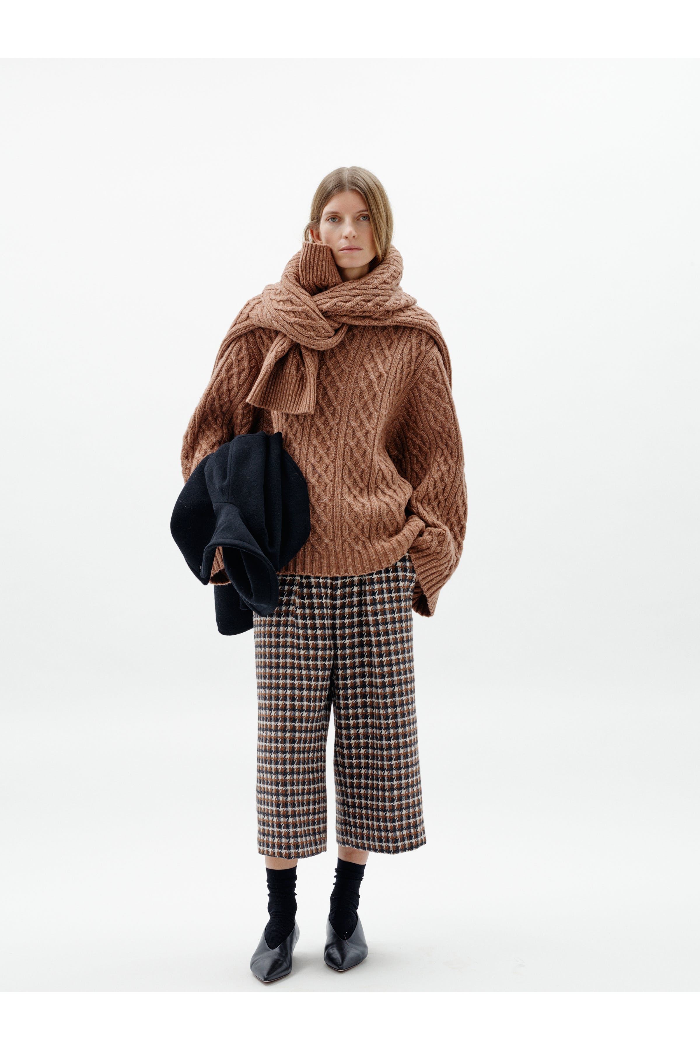 CARSONNEIW Broek LOCATION NONE 30112968-900012790