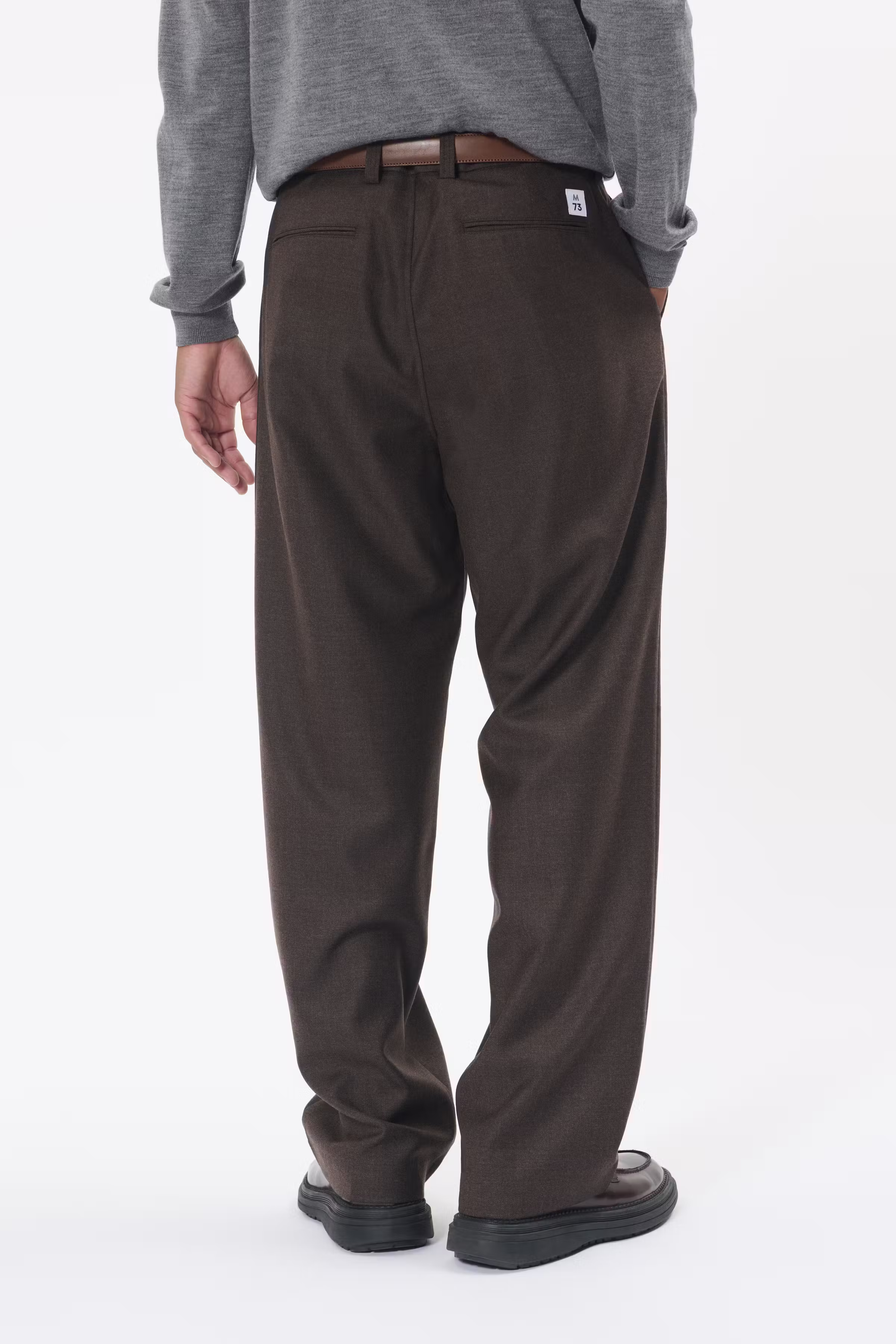MAchino Broek LOOKBOOK BACK 30208813-191018