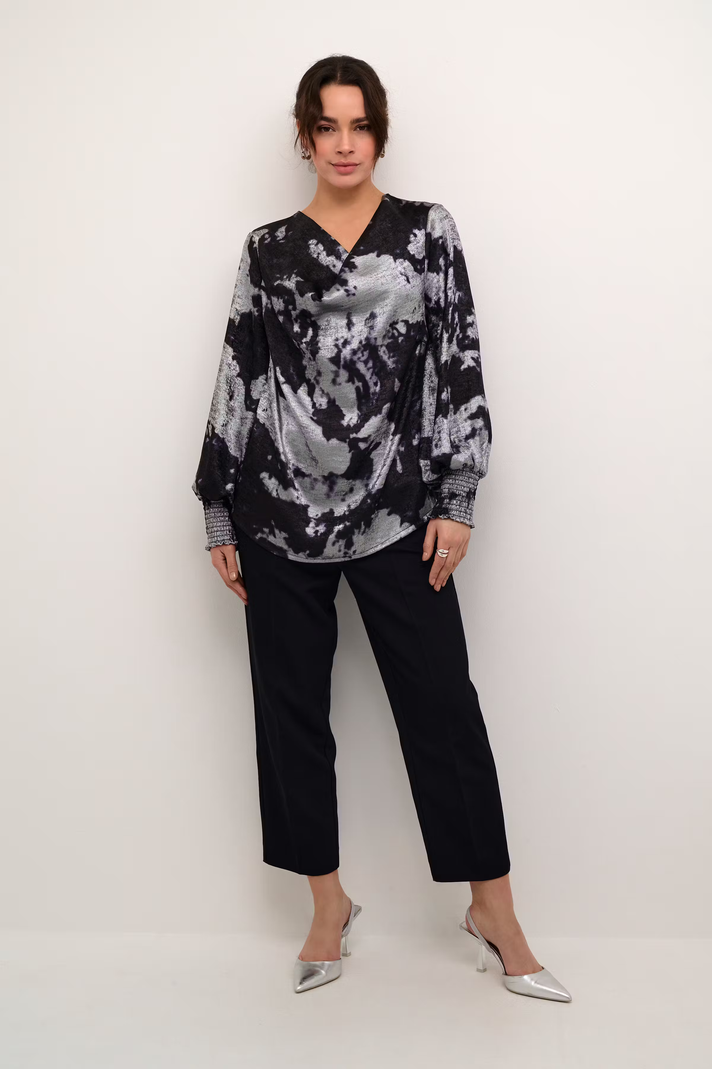 KAasky Bluse LOOKBOOK FRONT 10509313-106670