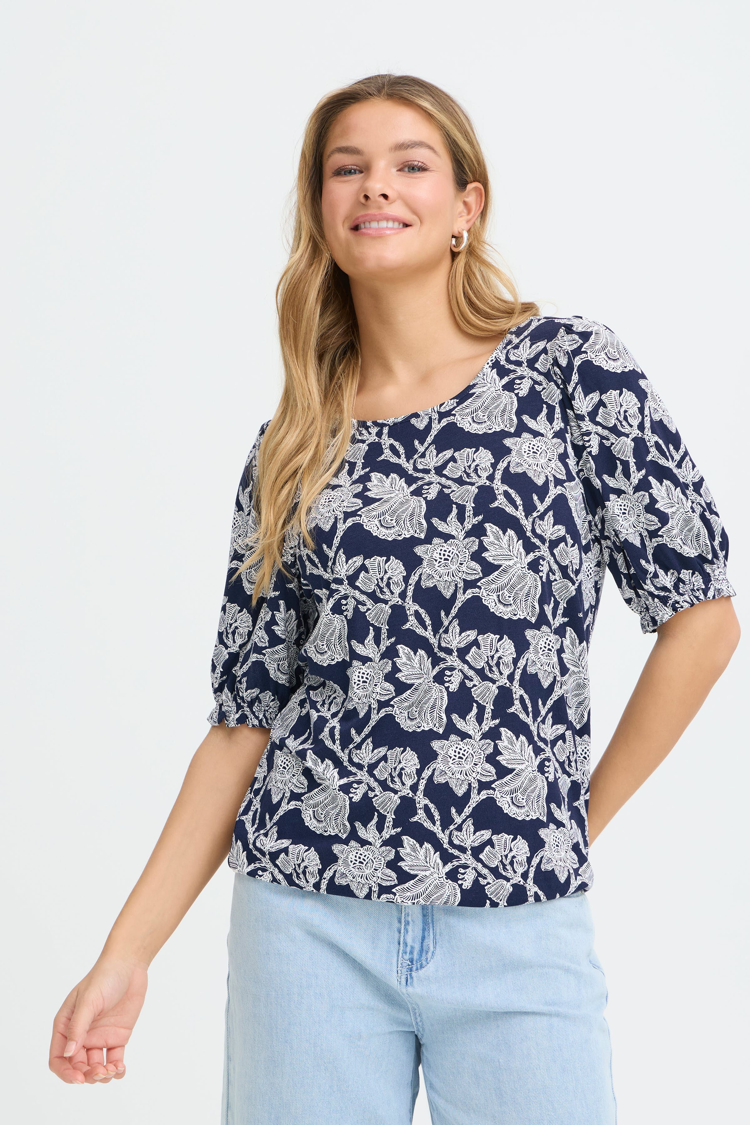 FRAMY T-shirt LOOKBOOK FRONT 20617550-900006105