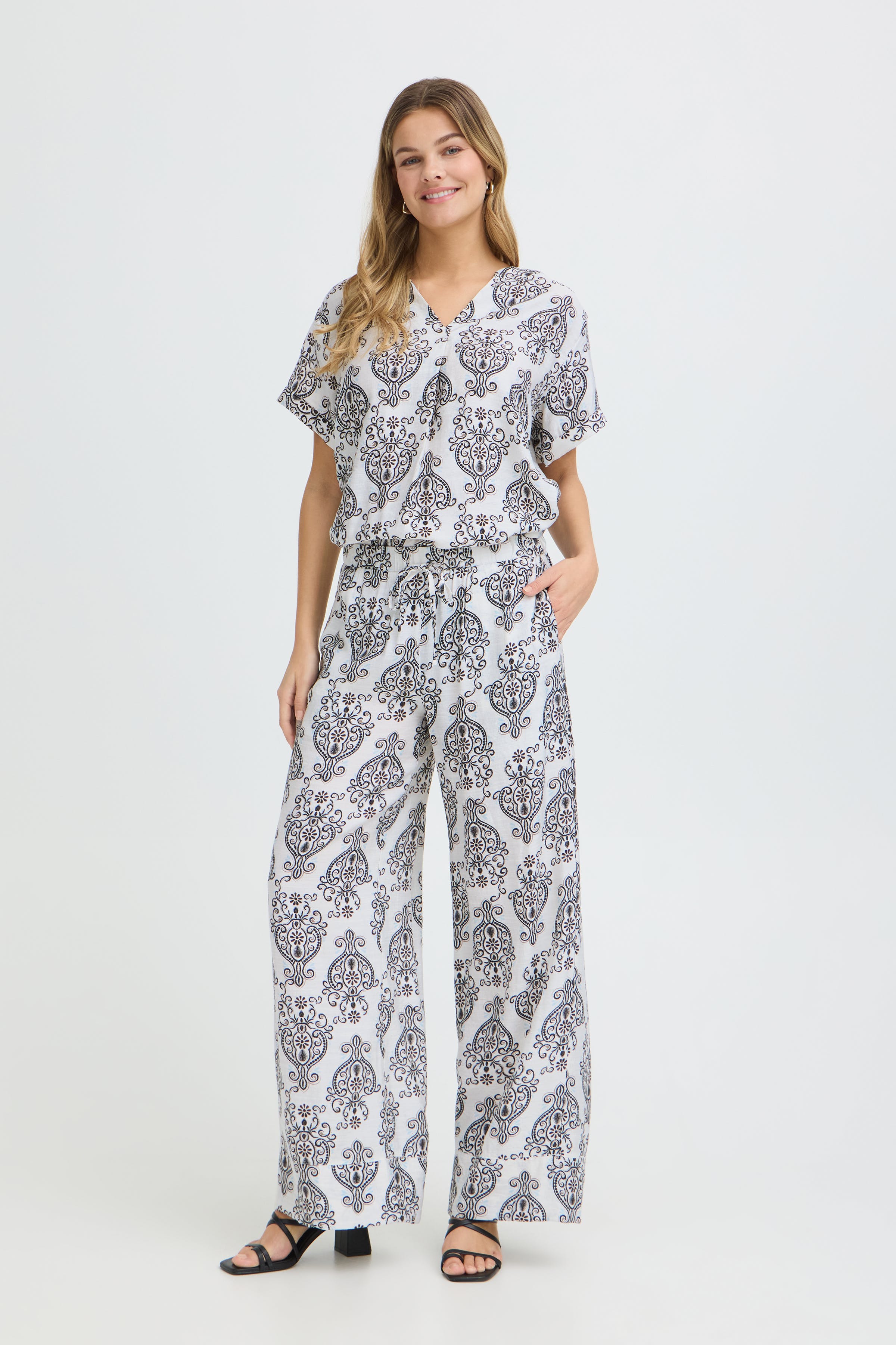 FRARIANA Bukser LOOKBOOK FRONT 20617786-900008630