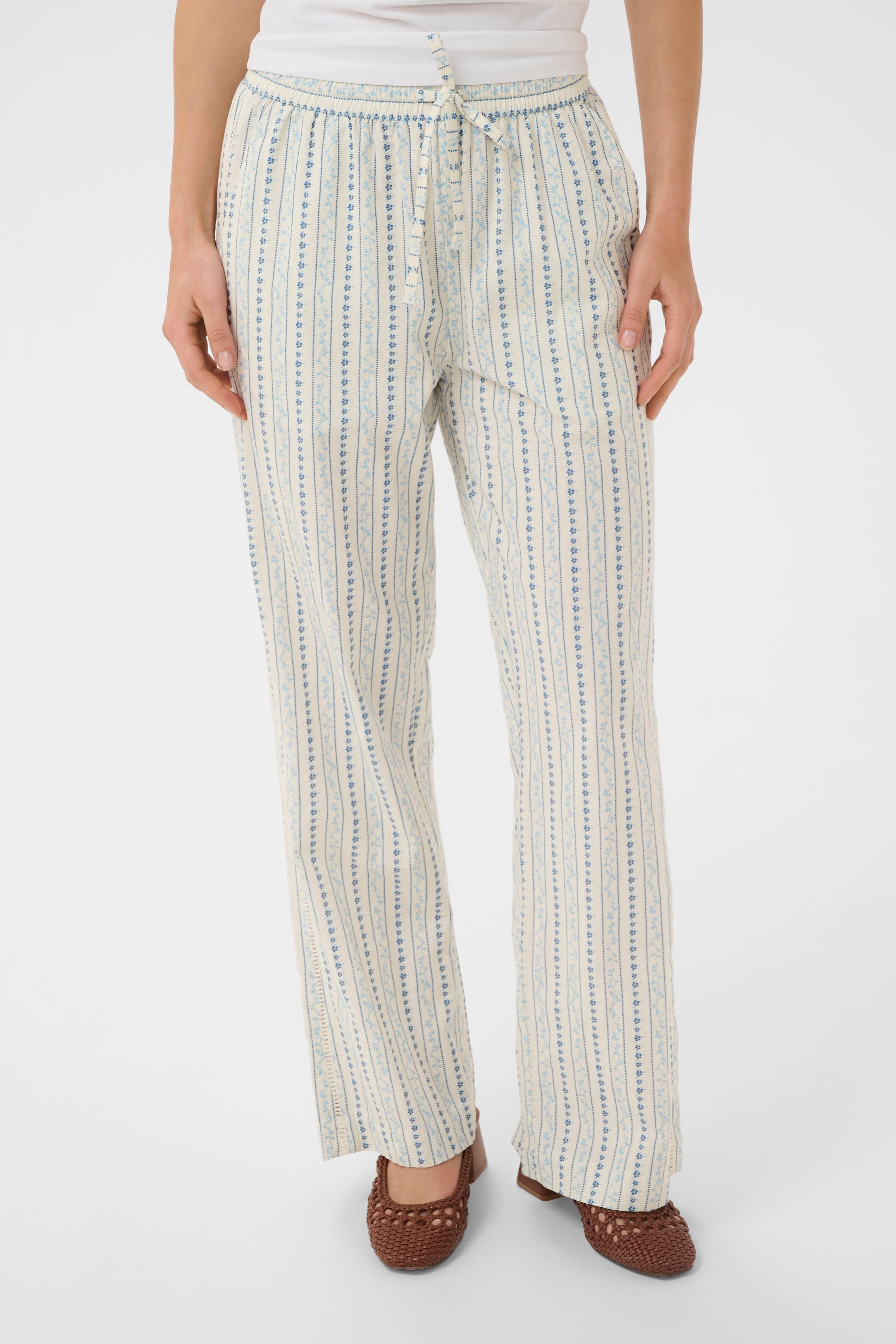 RajaSZ Trousers LOOKBOOK FRONT 30515126-304825