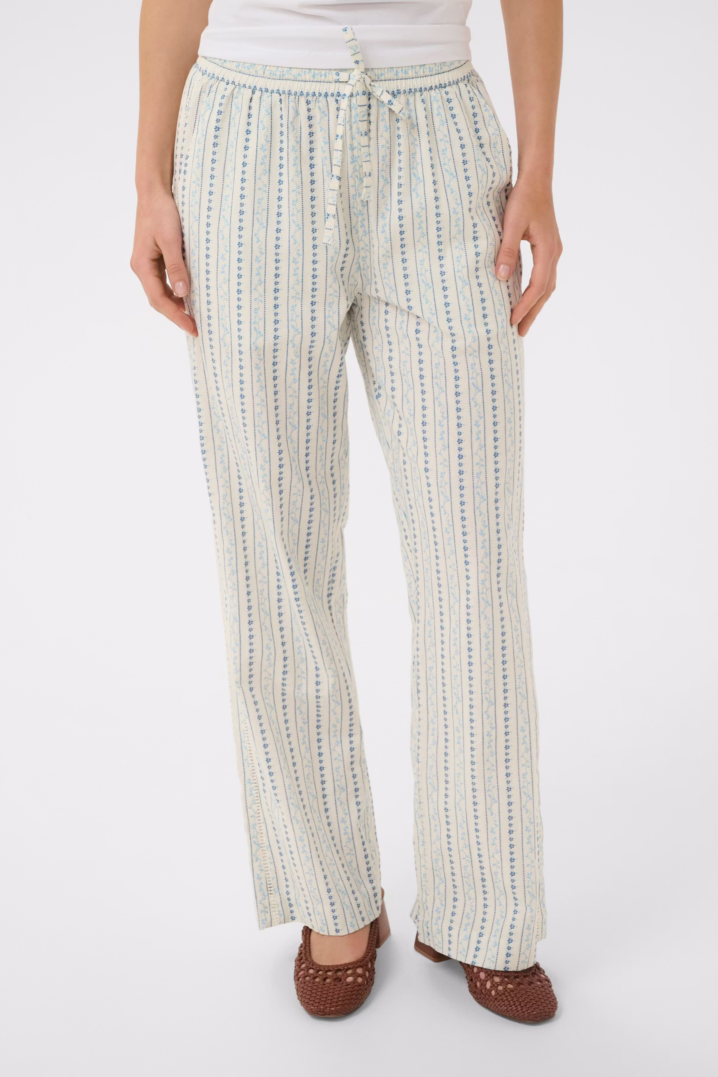 RajaSZ Trousers LOOKBOOK FRONT 30515126-304825