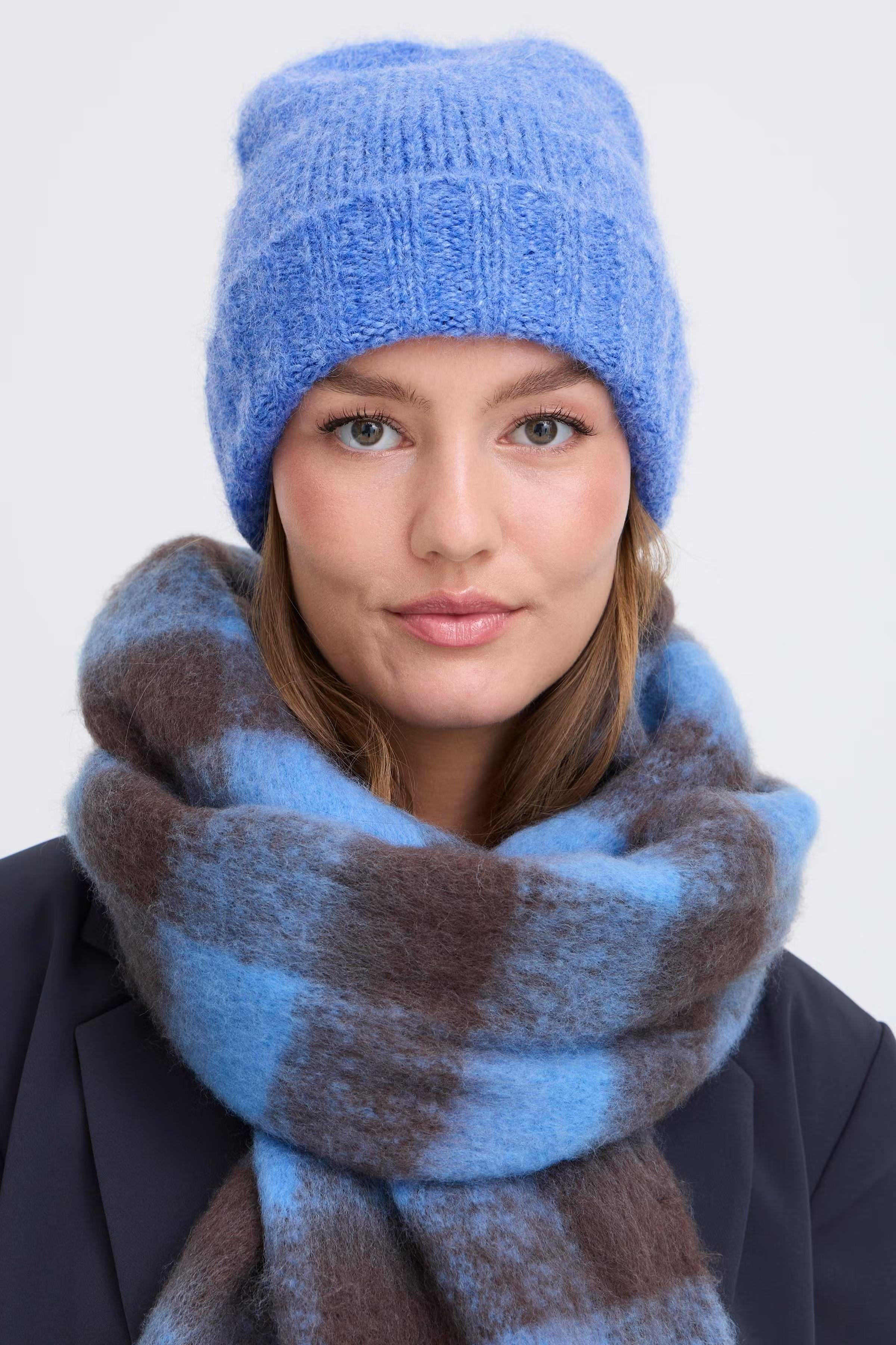 IAMONA Hatt LOOKBOOK DETAIL 20124764-183937