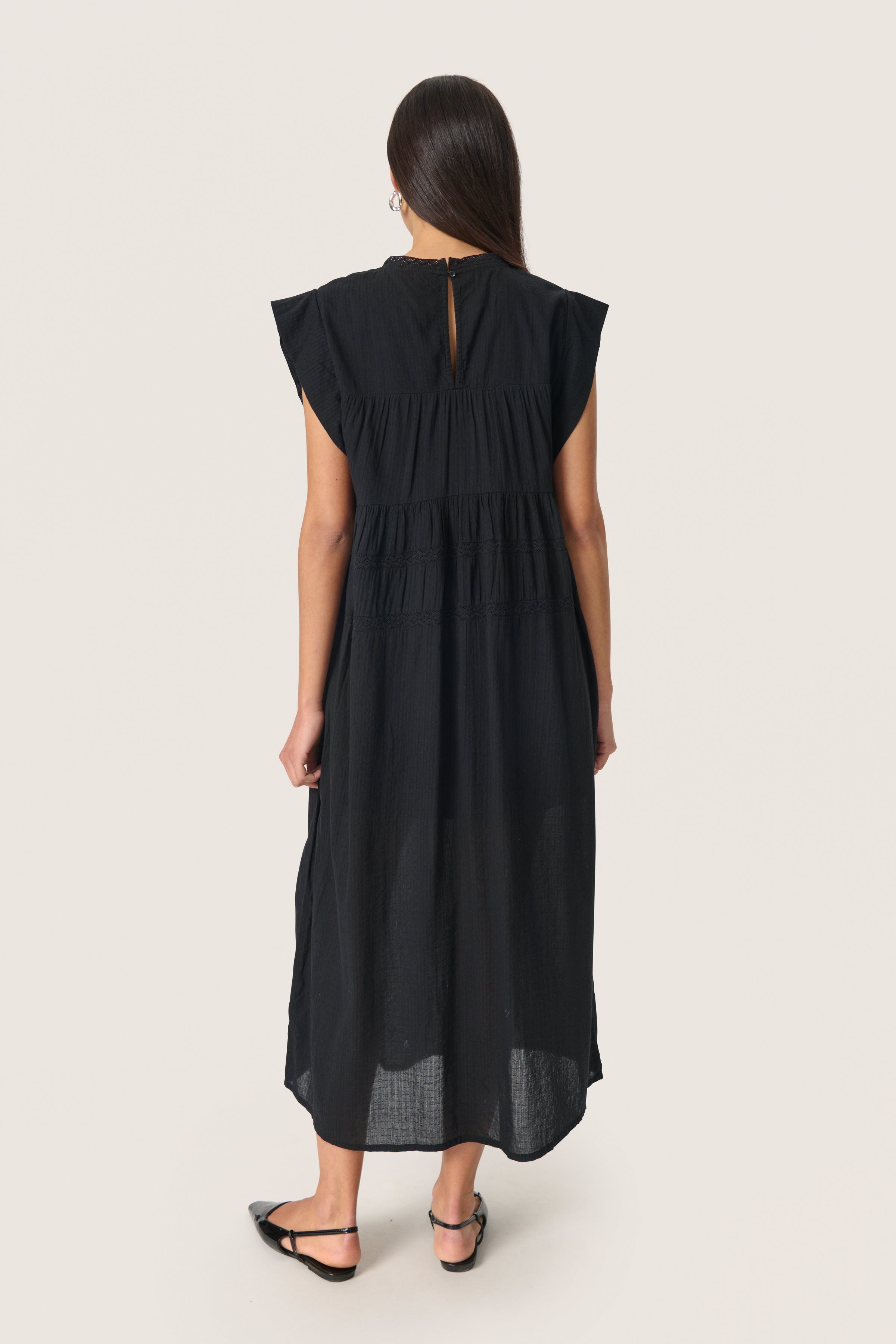 SLAmona Dress LOOKBOOK BACK 30408222-194008