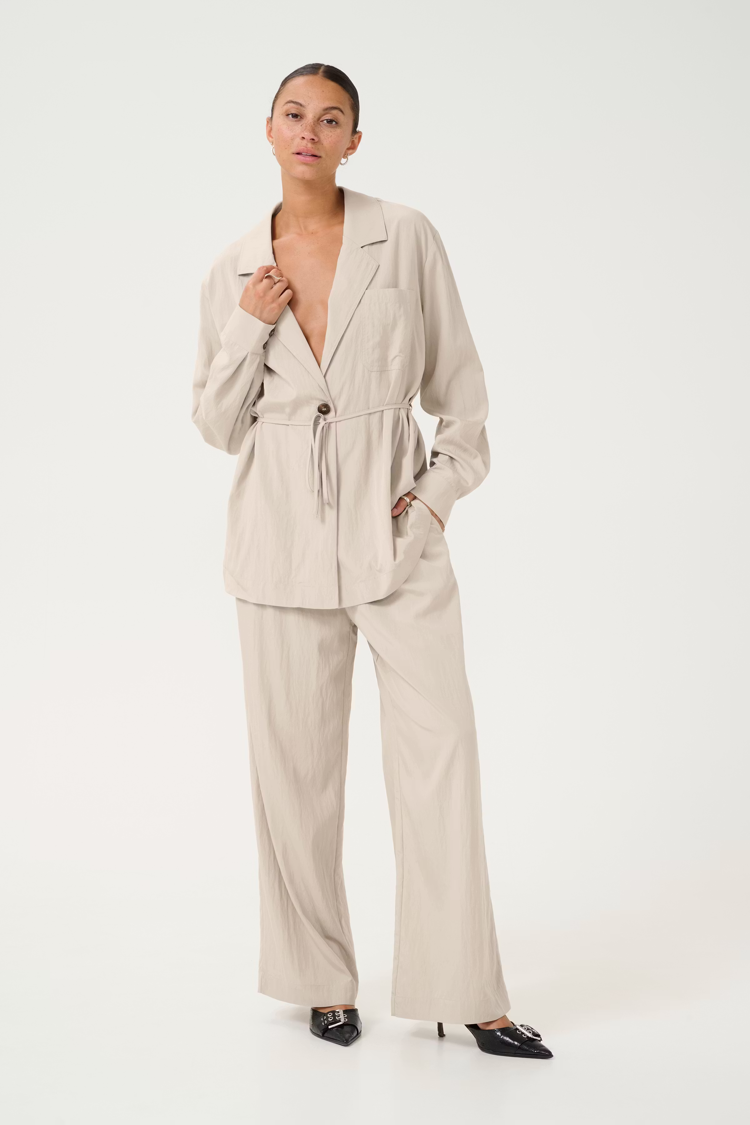 KAtrinity Pantalon LOOKBOOK FRONT 10509691-151305