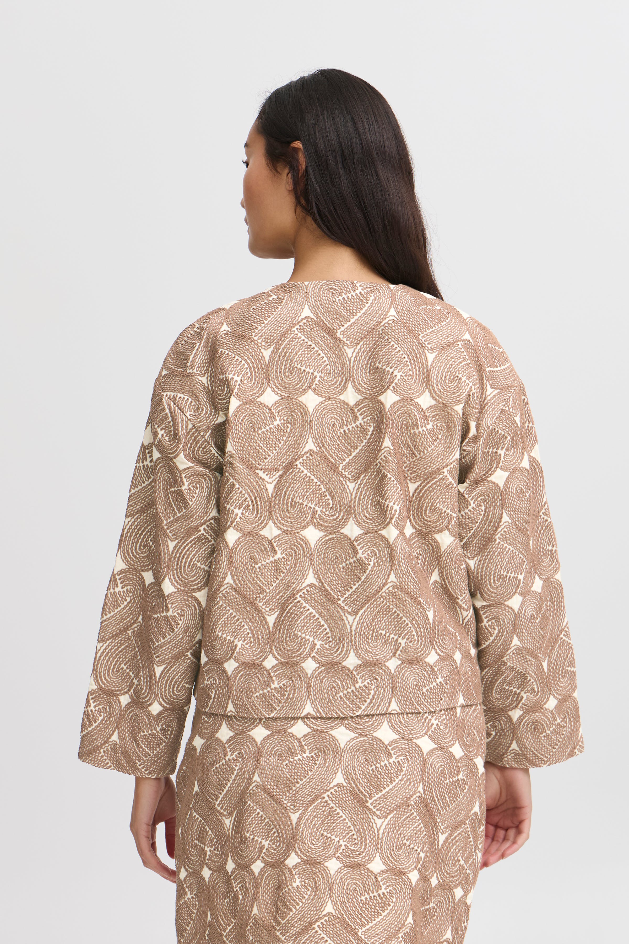 IRBERA Blazer LOOKBOOK BACK 20122868-130905