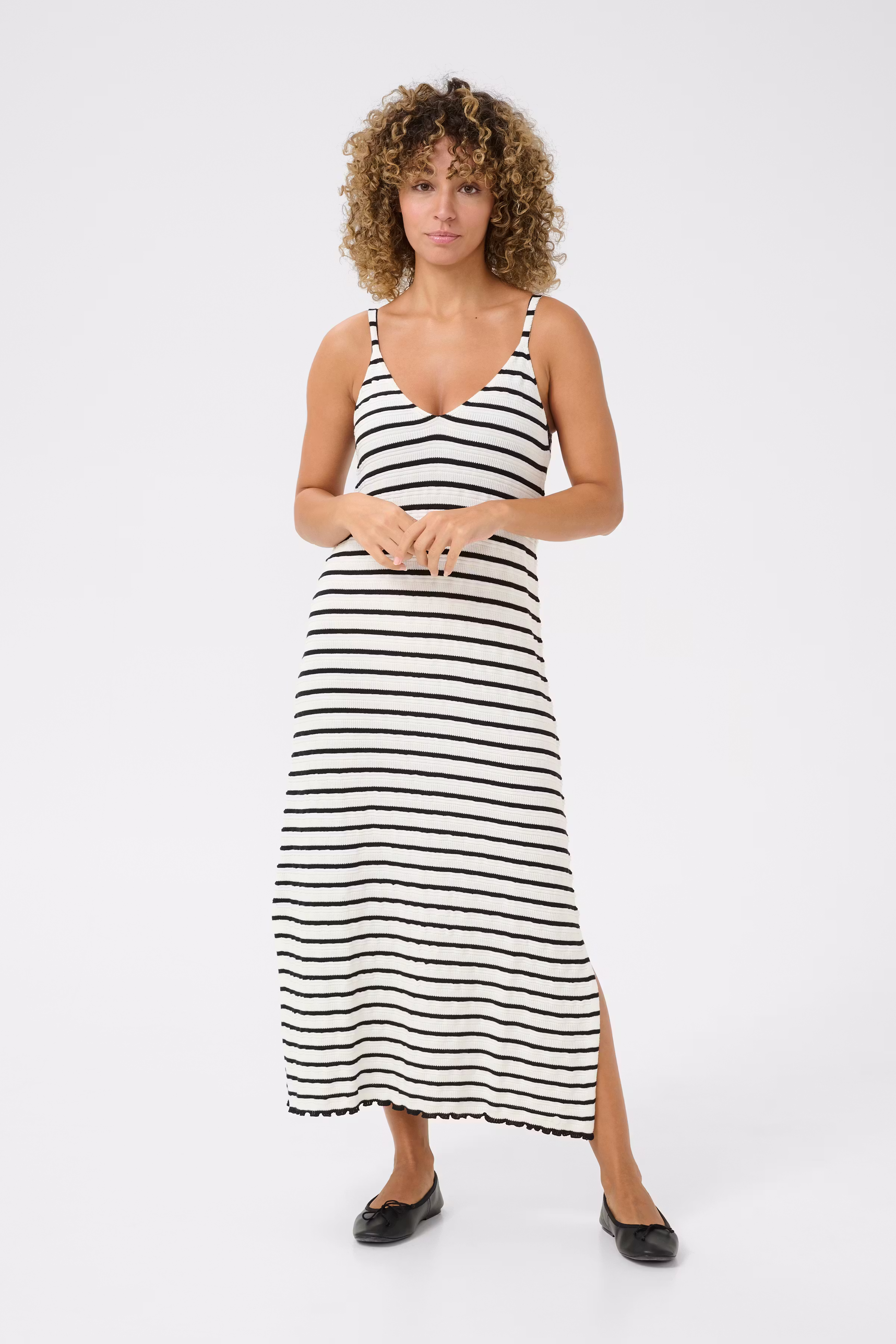 CRJady Dress LOOKBOOK FRONT 10613670-107603