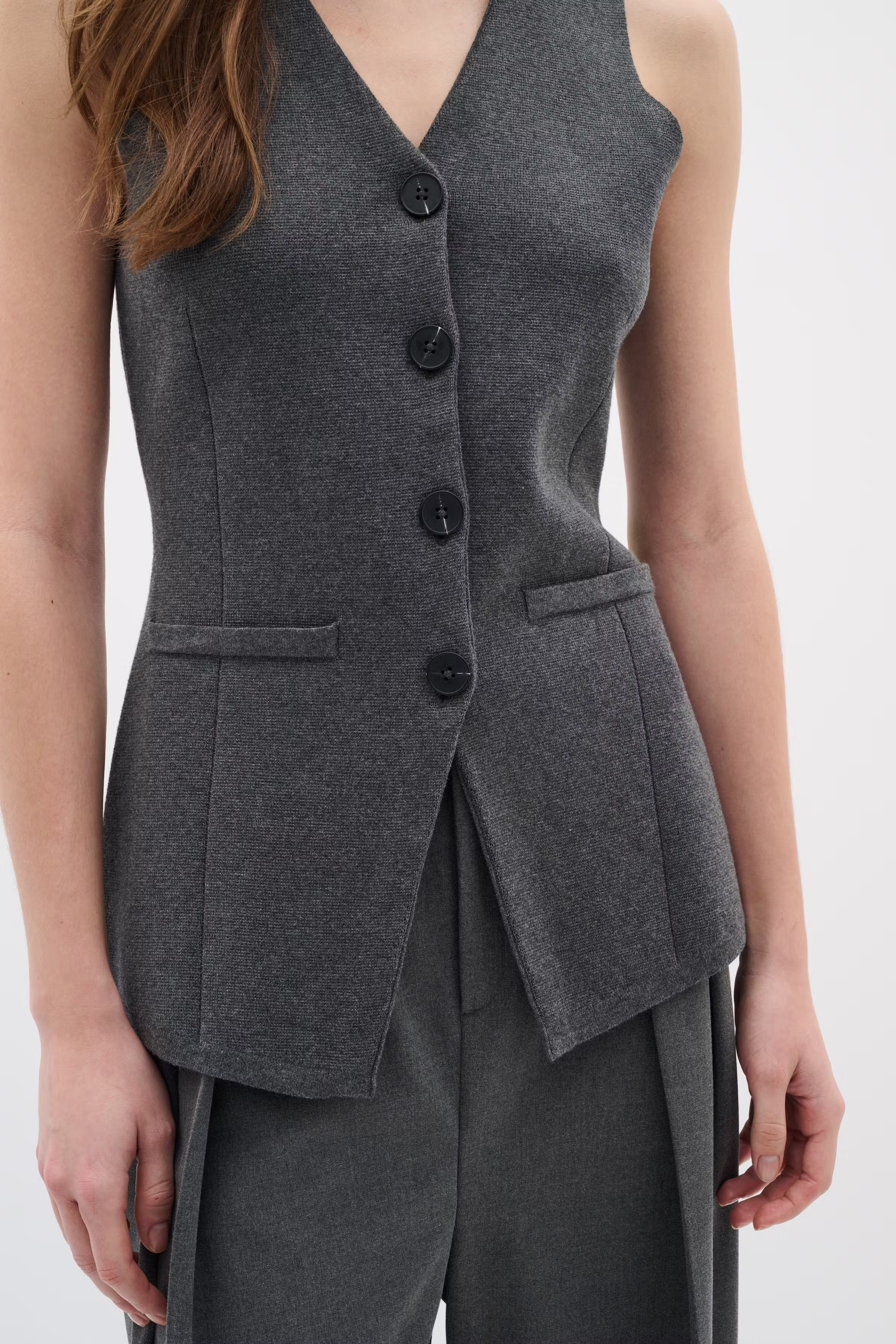 DalyaIW Waistcoat LOOKBOOK DETAIL 30110694-301744