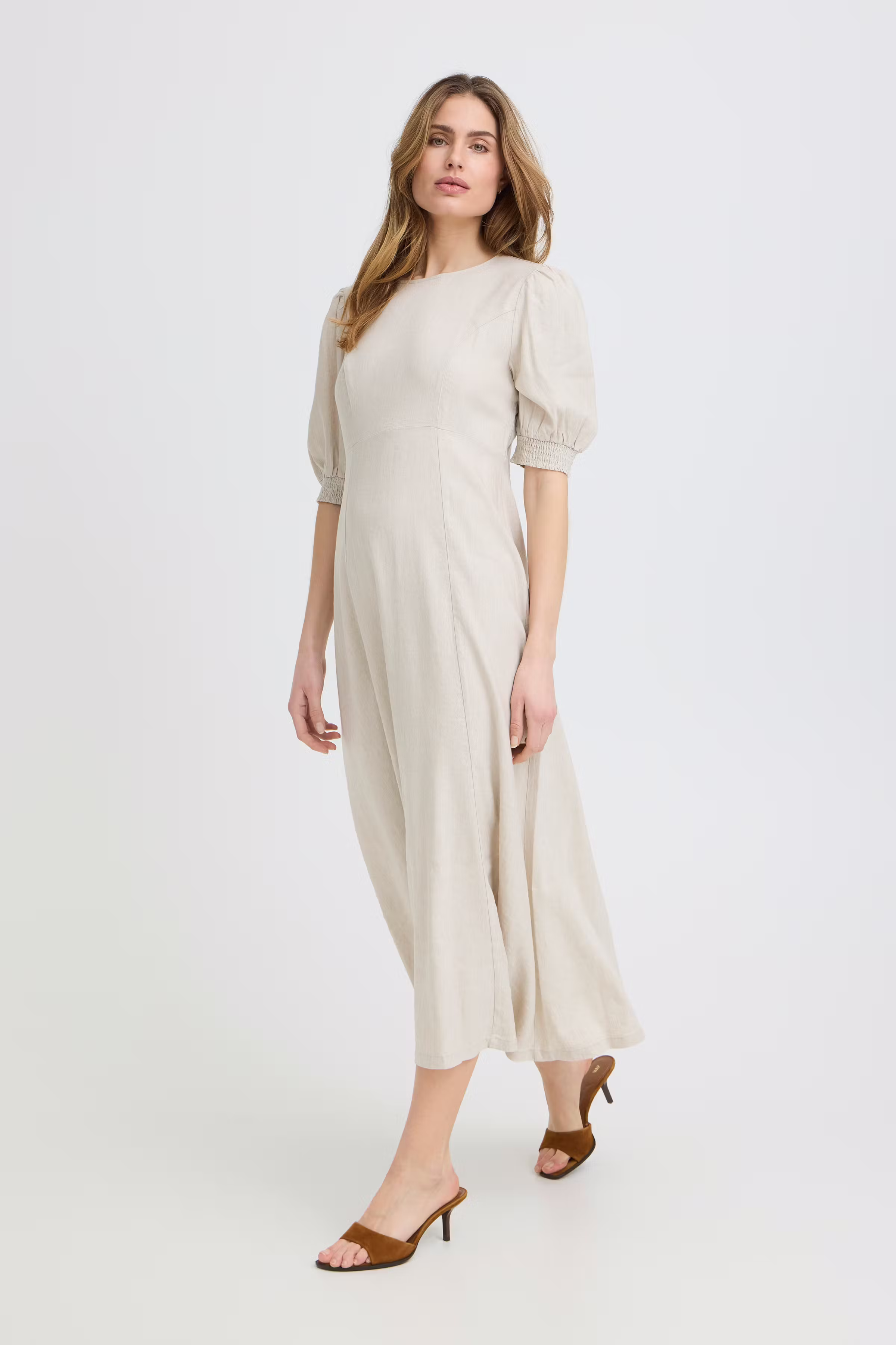 PZLUCA Kjole LOOKBOOK DETAIL 50210429-1309071