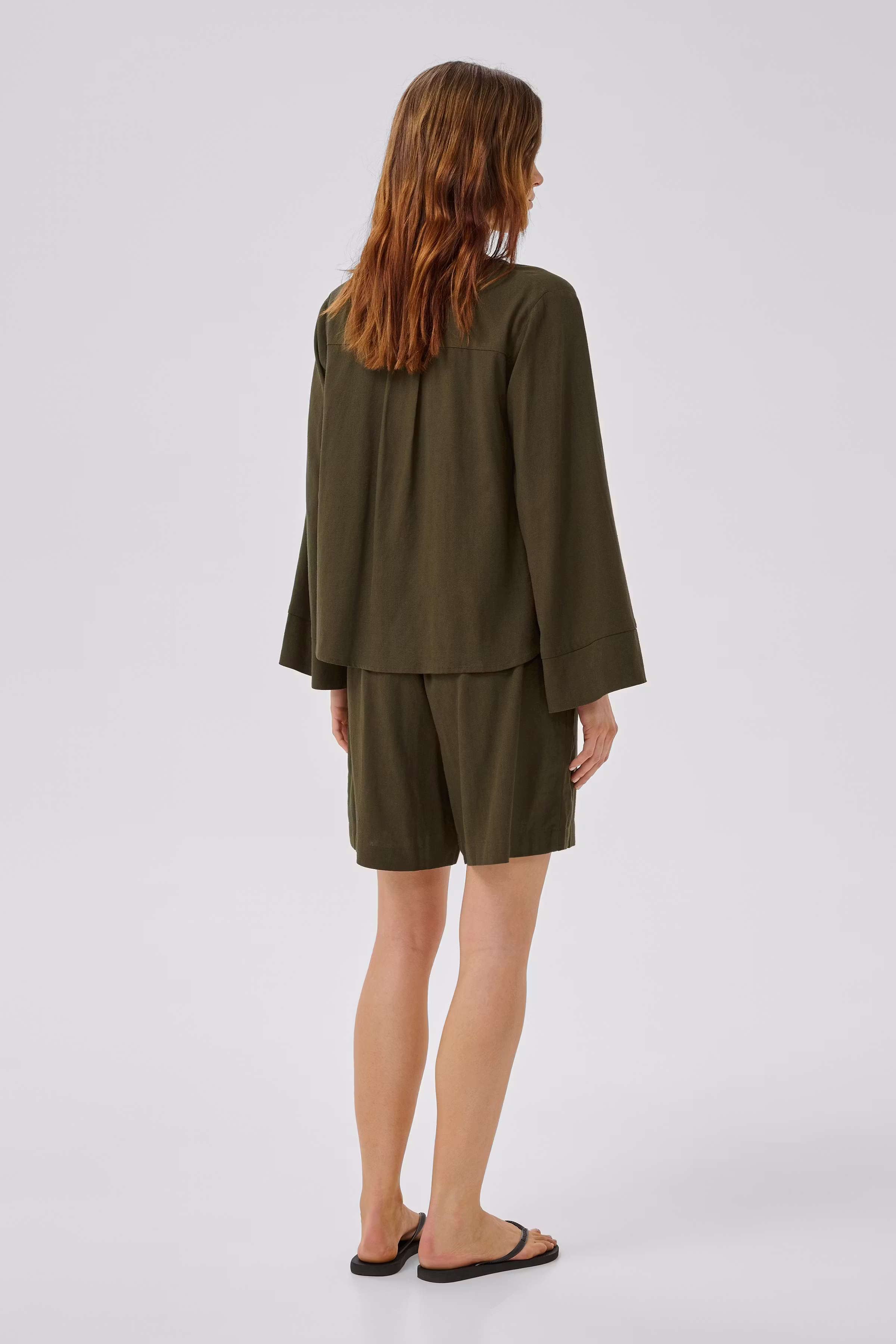 DiasMW Linen Blouse LOOKBOOK BACK 10704714-190414