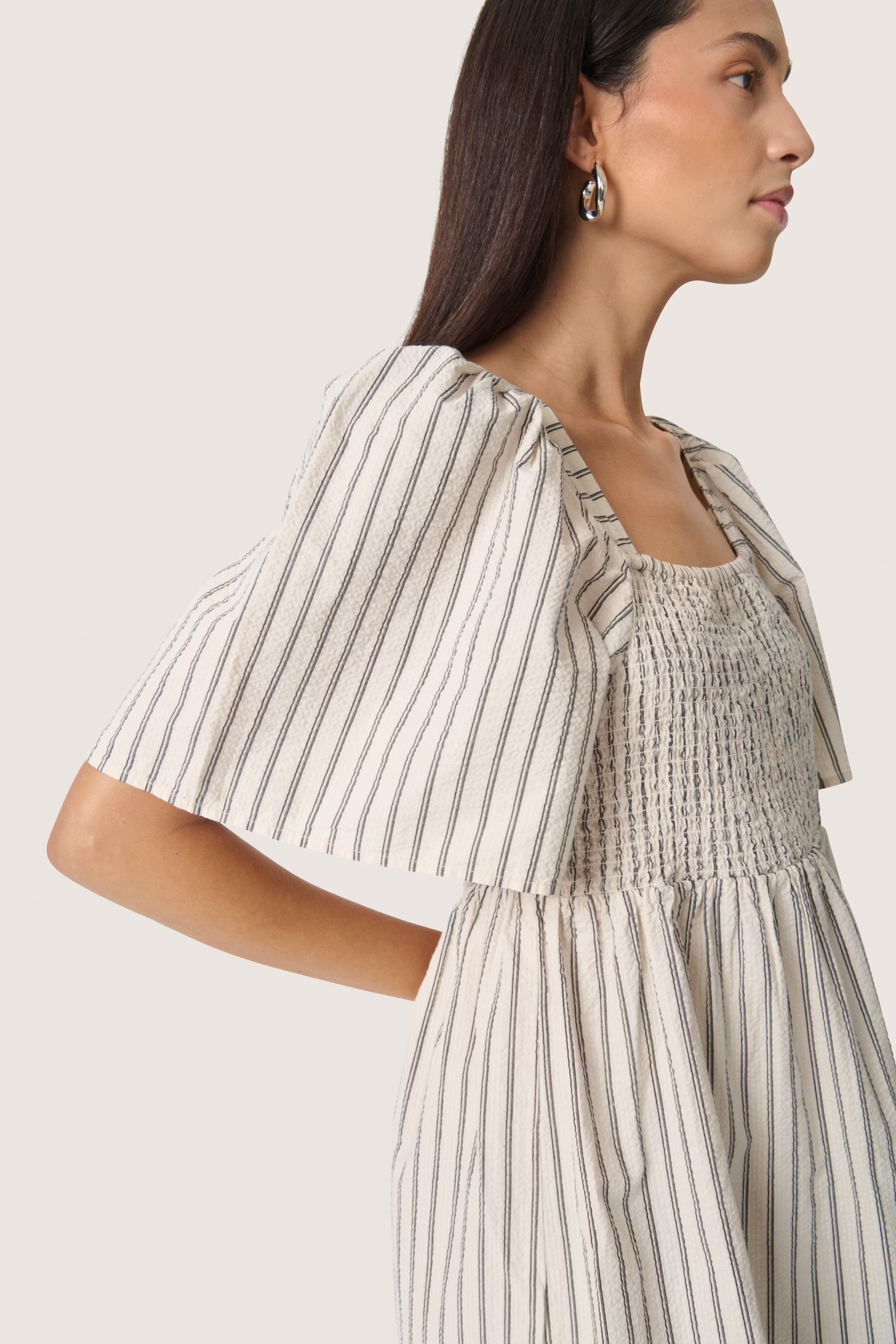 SLAnvitte Kleid LOOKBOOK DETAIL 30408471-303927