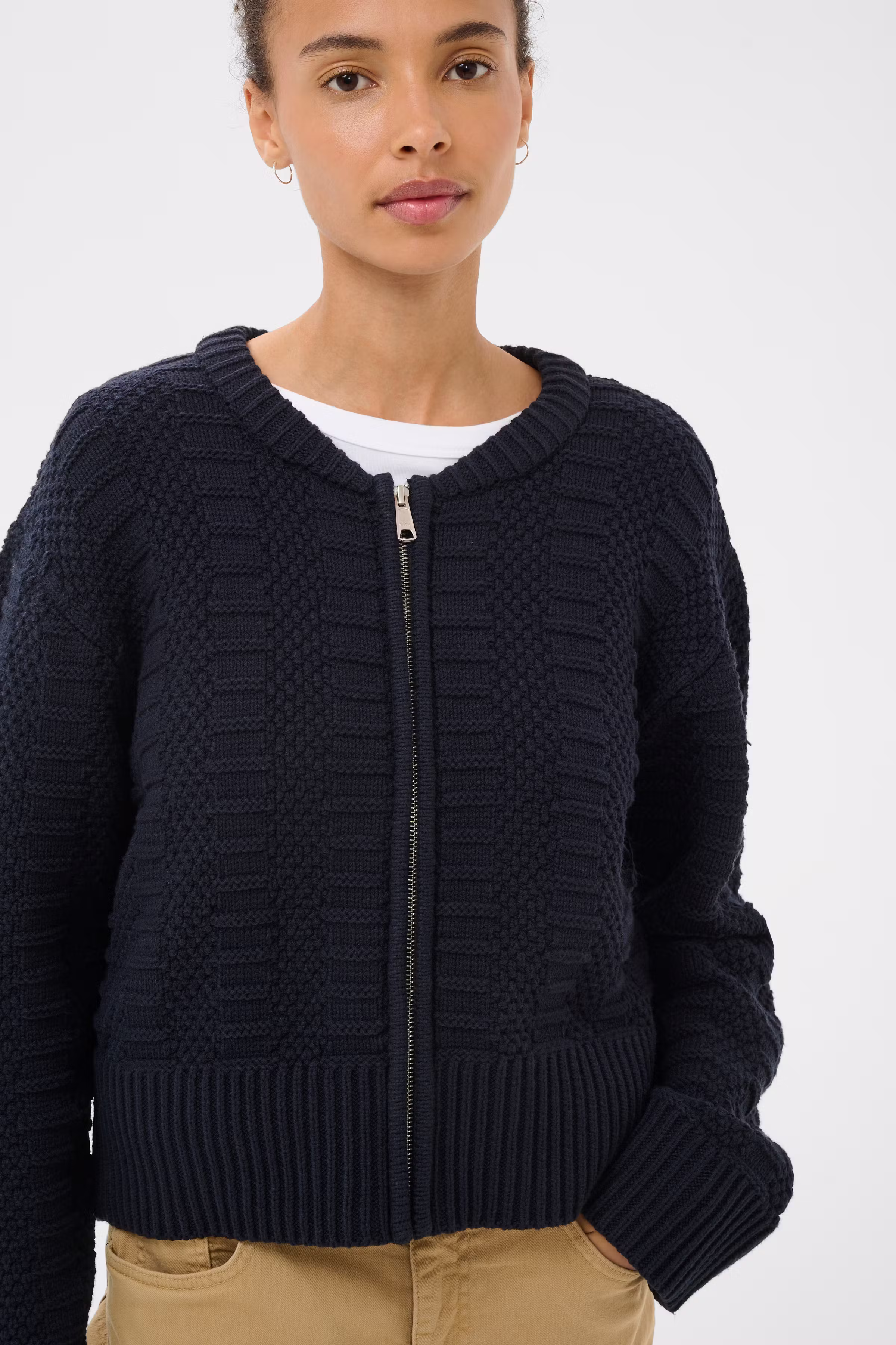 AnielaPW Cardigan LOOKBOOK DETAIL 30310397-194013