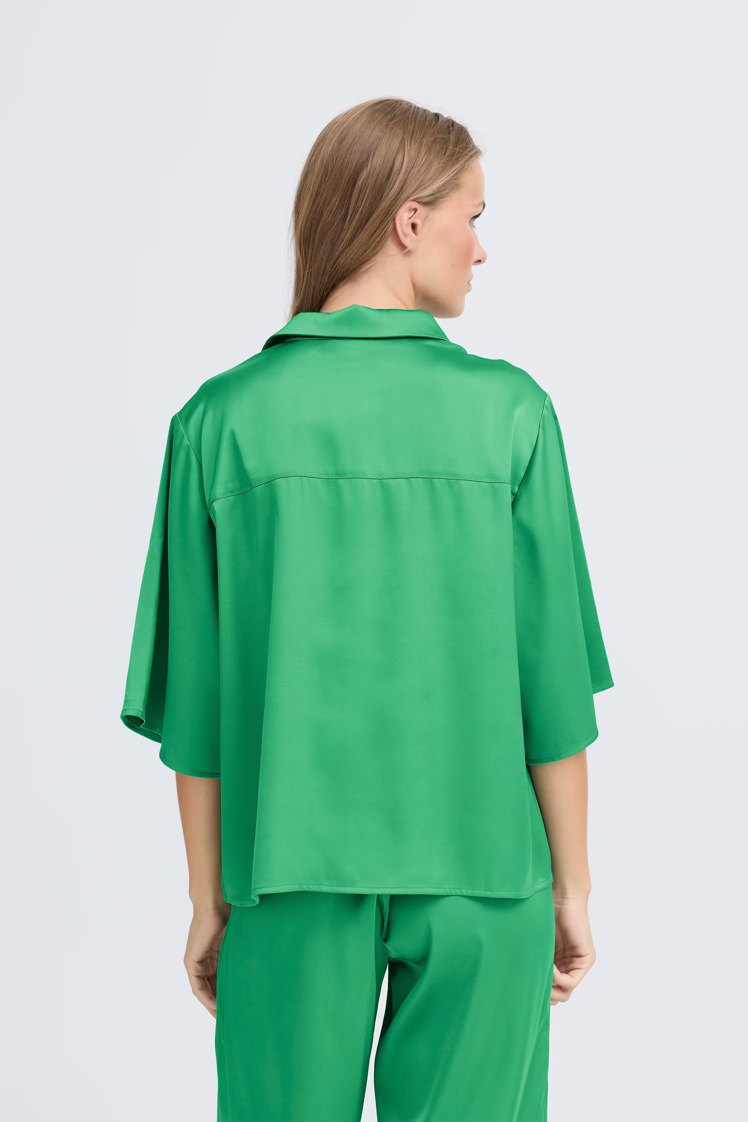 IHNIMA Bluse LOOKBOOK BACK 20123839-175923
