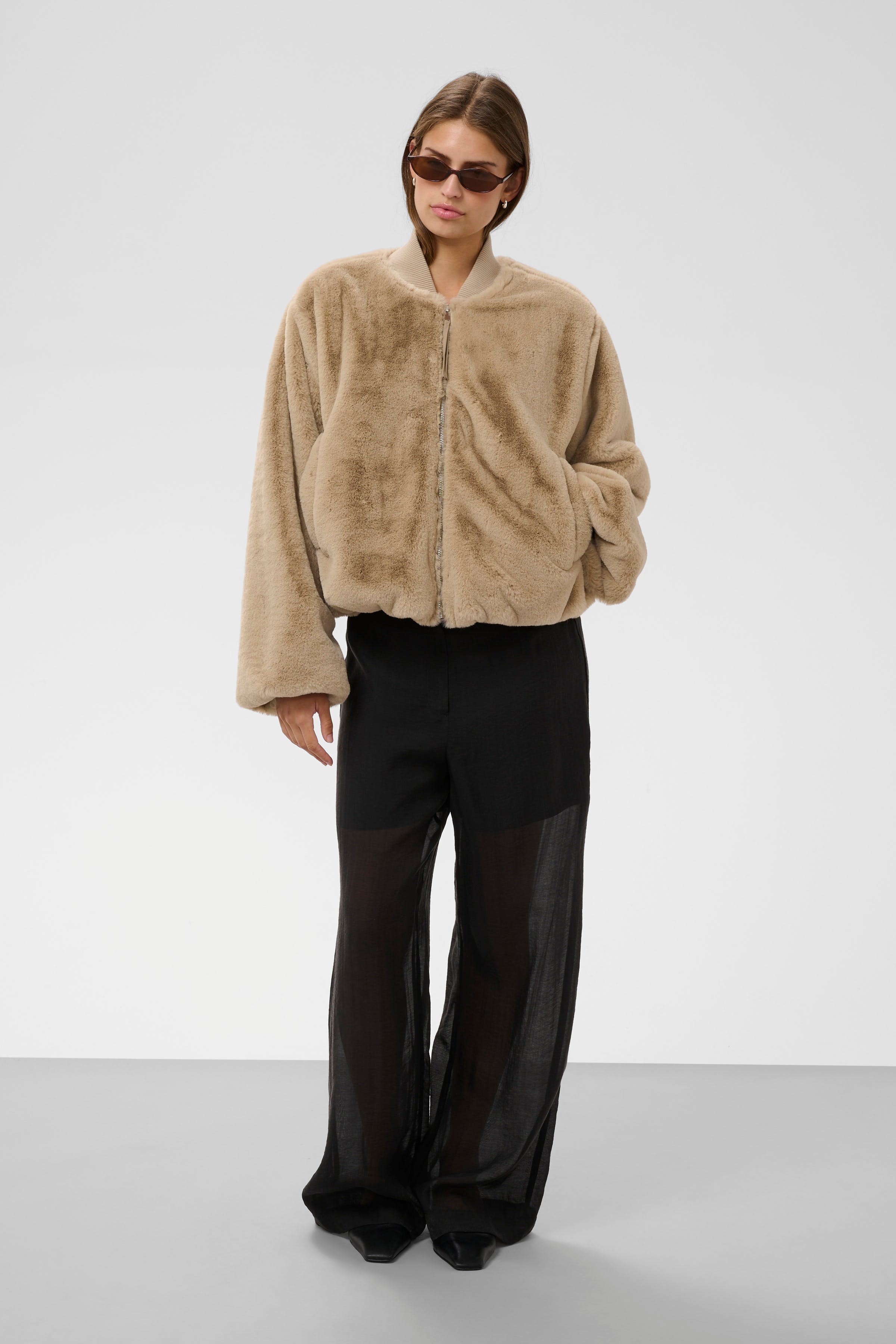SLEstacia Outerwear LOOKBOOK FRONT 30409253-151305