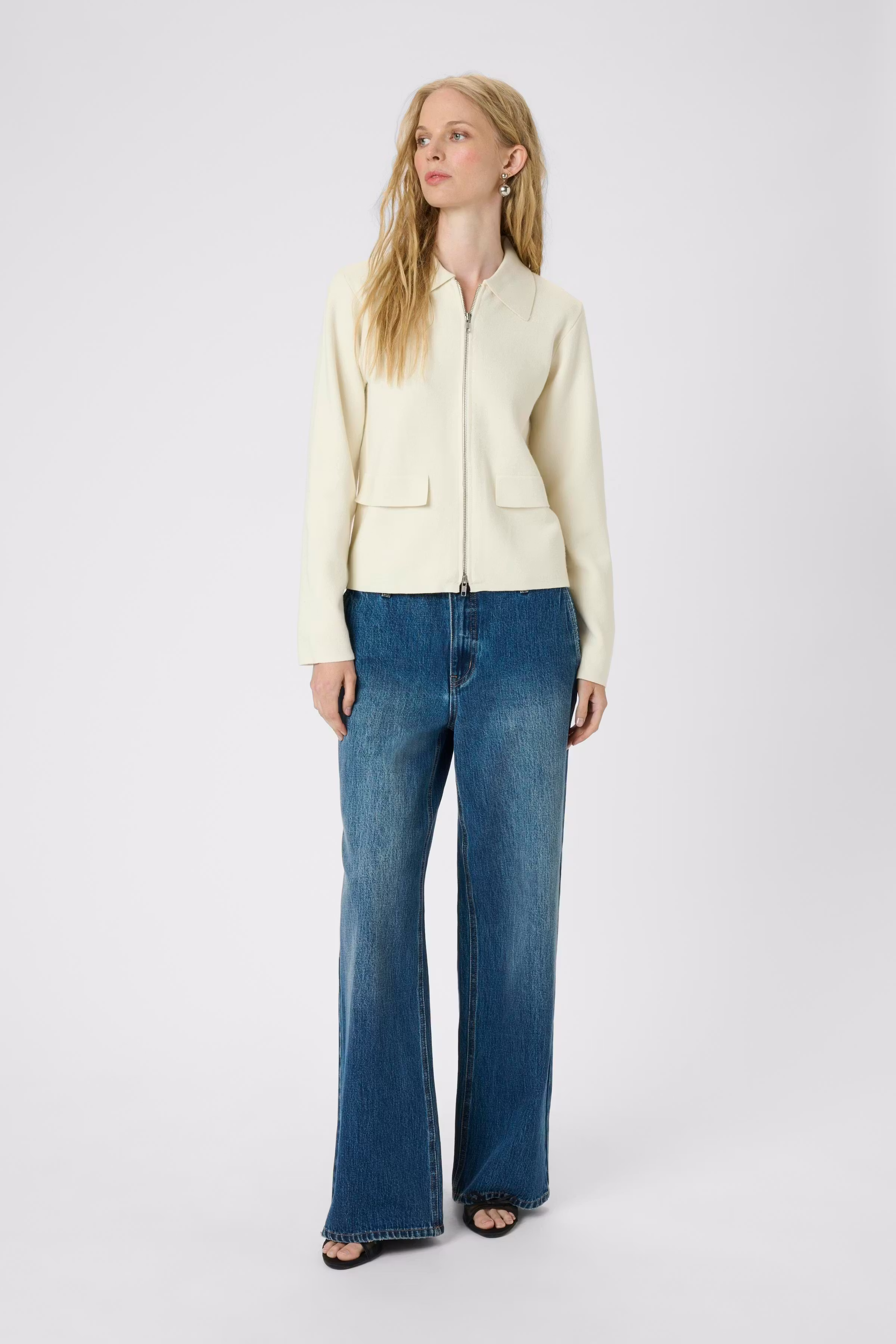 KBAntonella Cardigan LOOKBOOK FRONT 10105543-110103