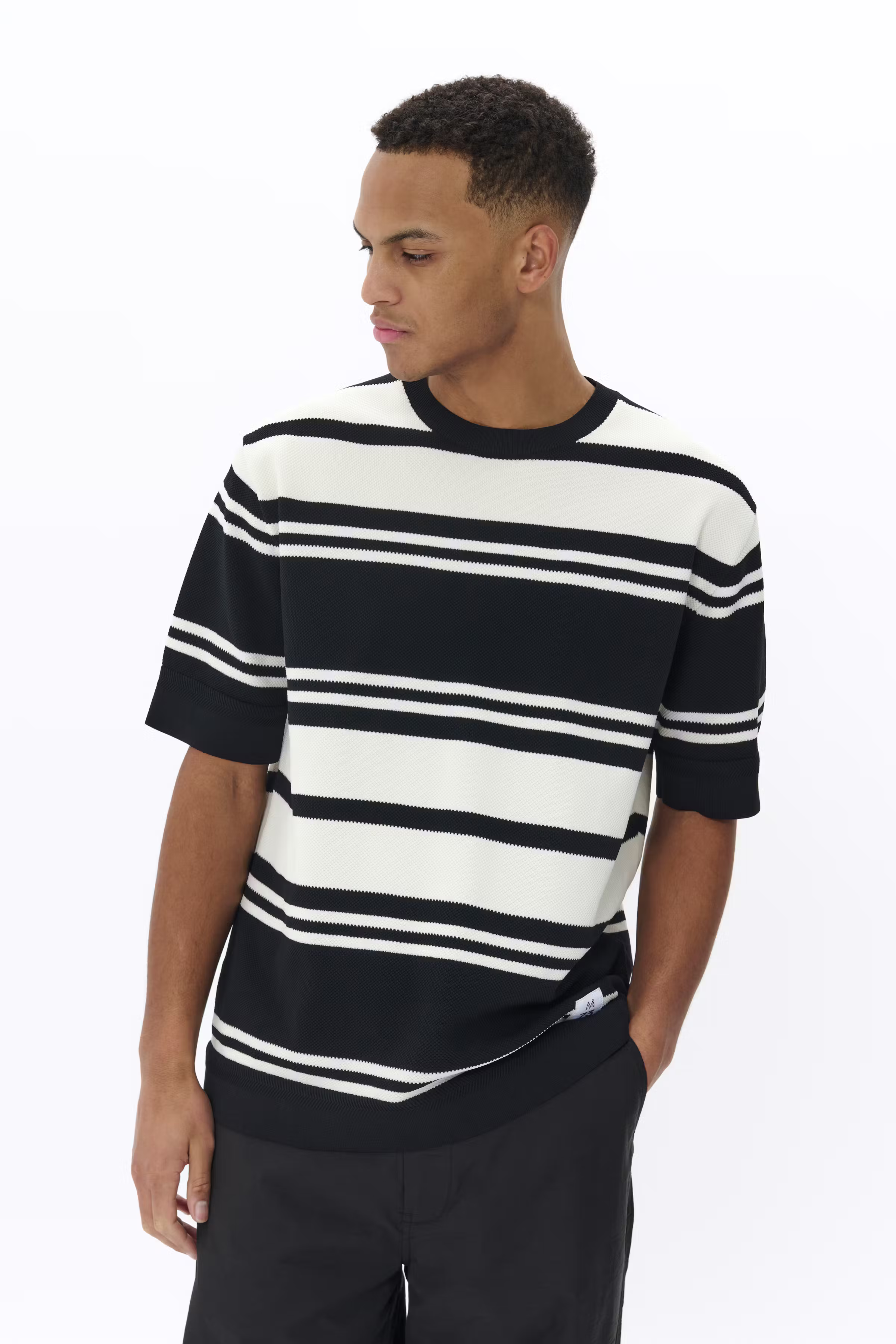 MAtrivolt Pullover LOOKBOOK FRONT 30208110-300275