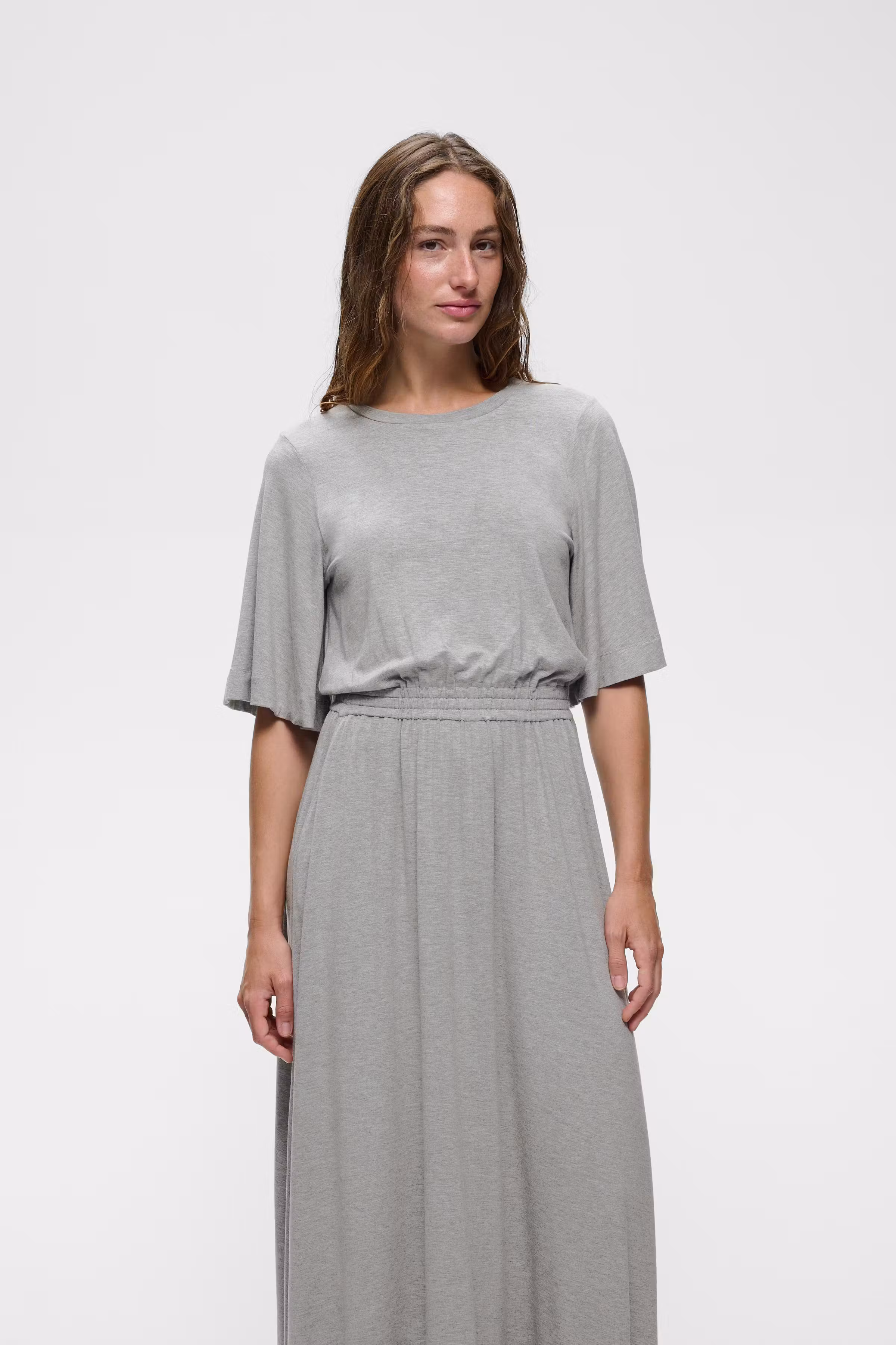 TalishaIW Kjole LOOKBOOK FRONT 30111320-1813041