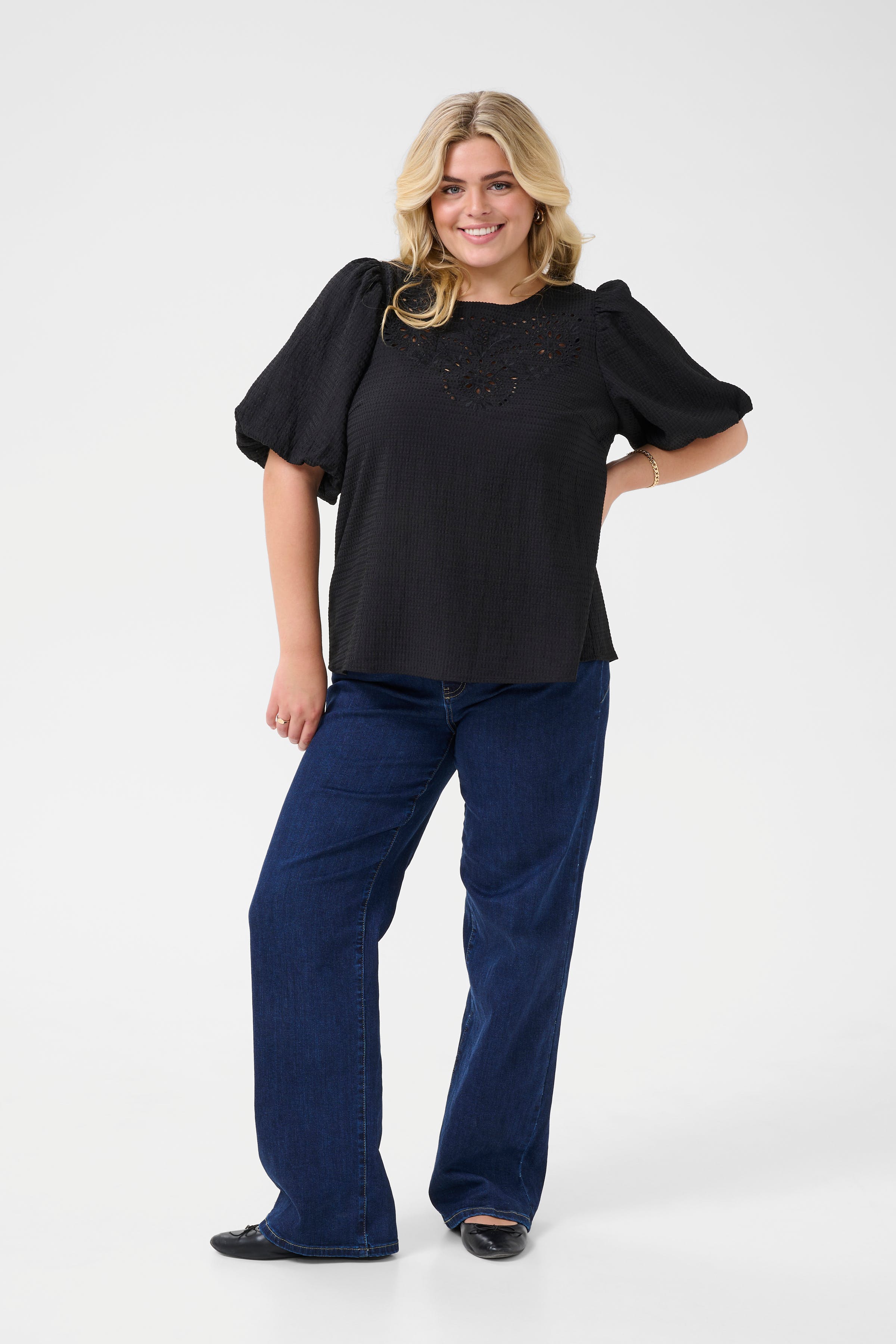 KCmelana Blouse LOOKBOOK FRONT 10583450-100121