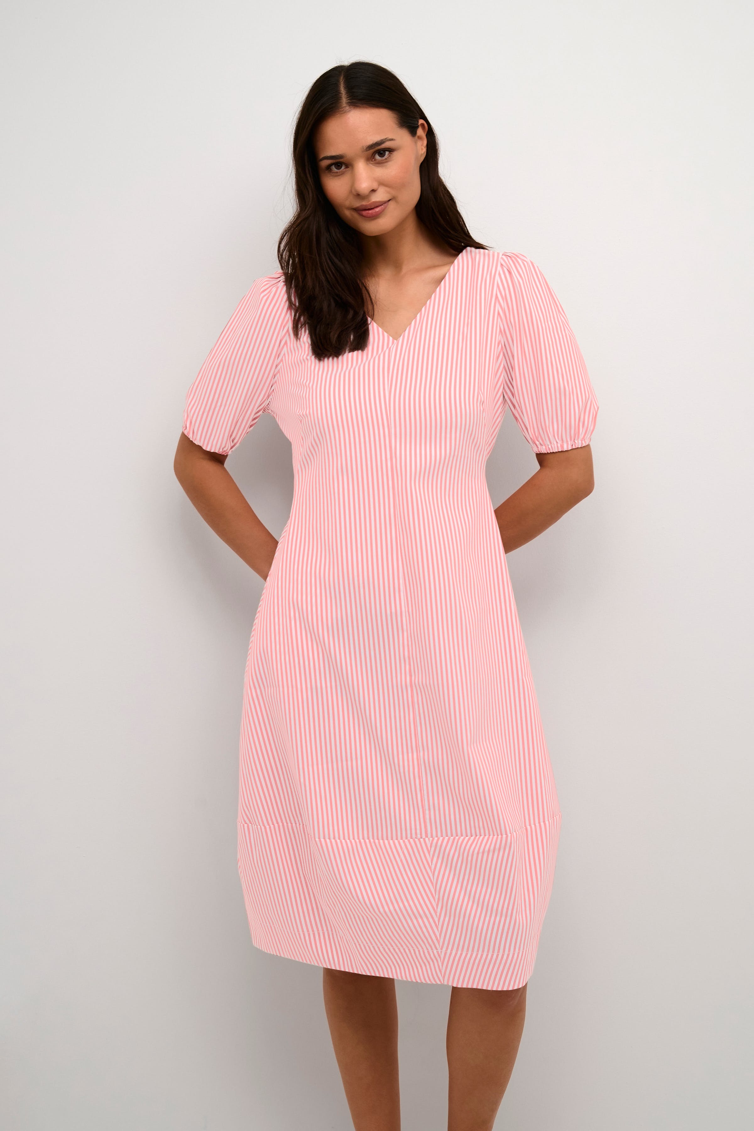 CUabigail Klänning LOOKBOOK FRONT 50110327-105604