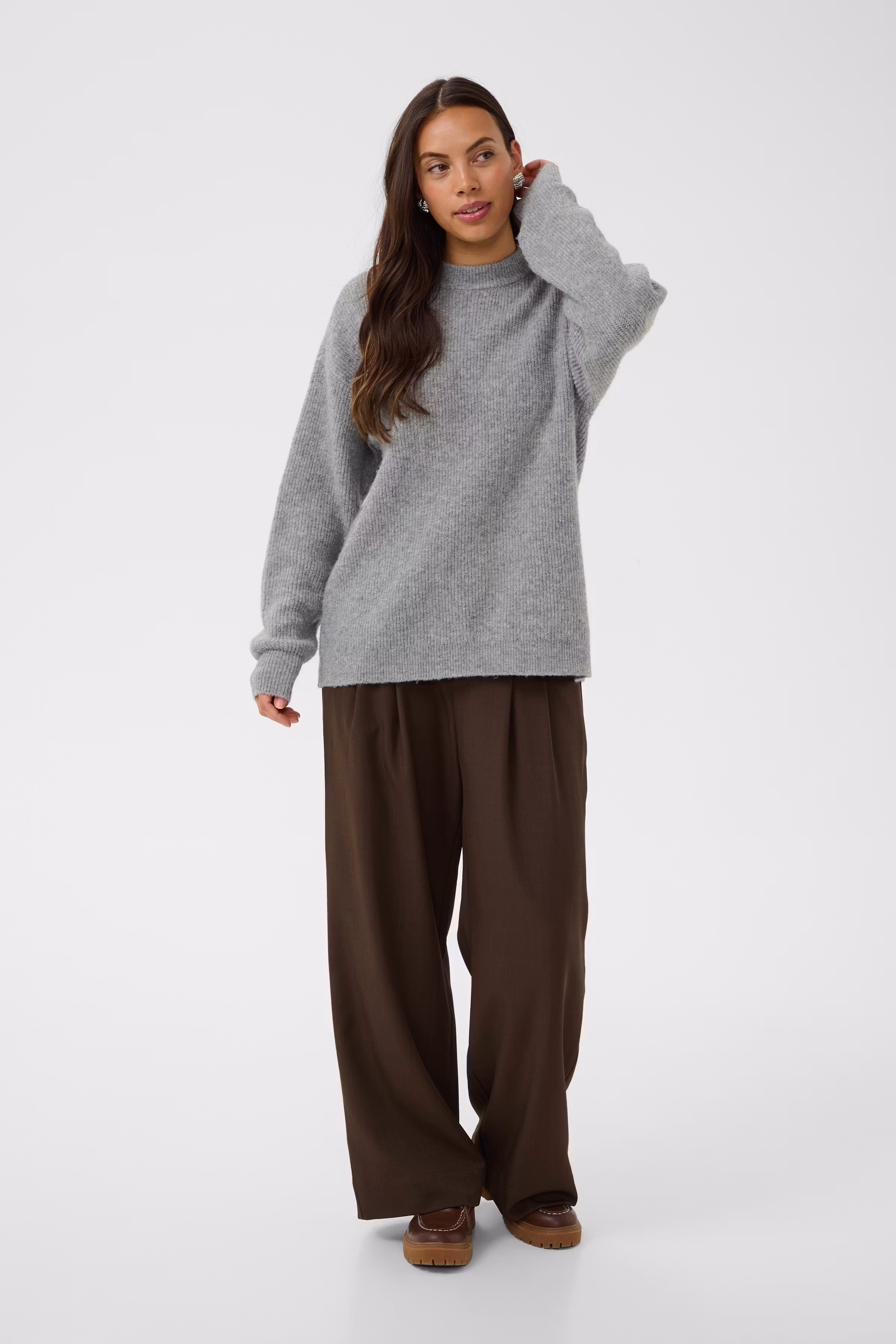 BPamanda Pullover LOOKBOOK FRONT 40200084-100123