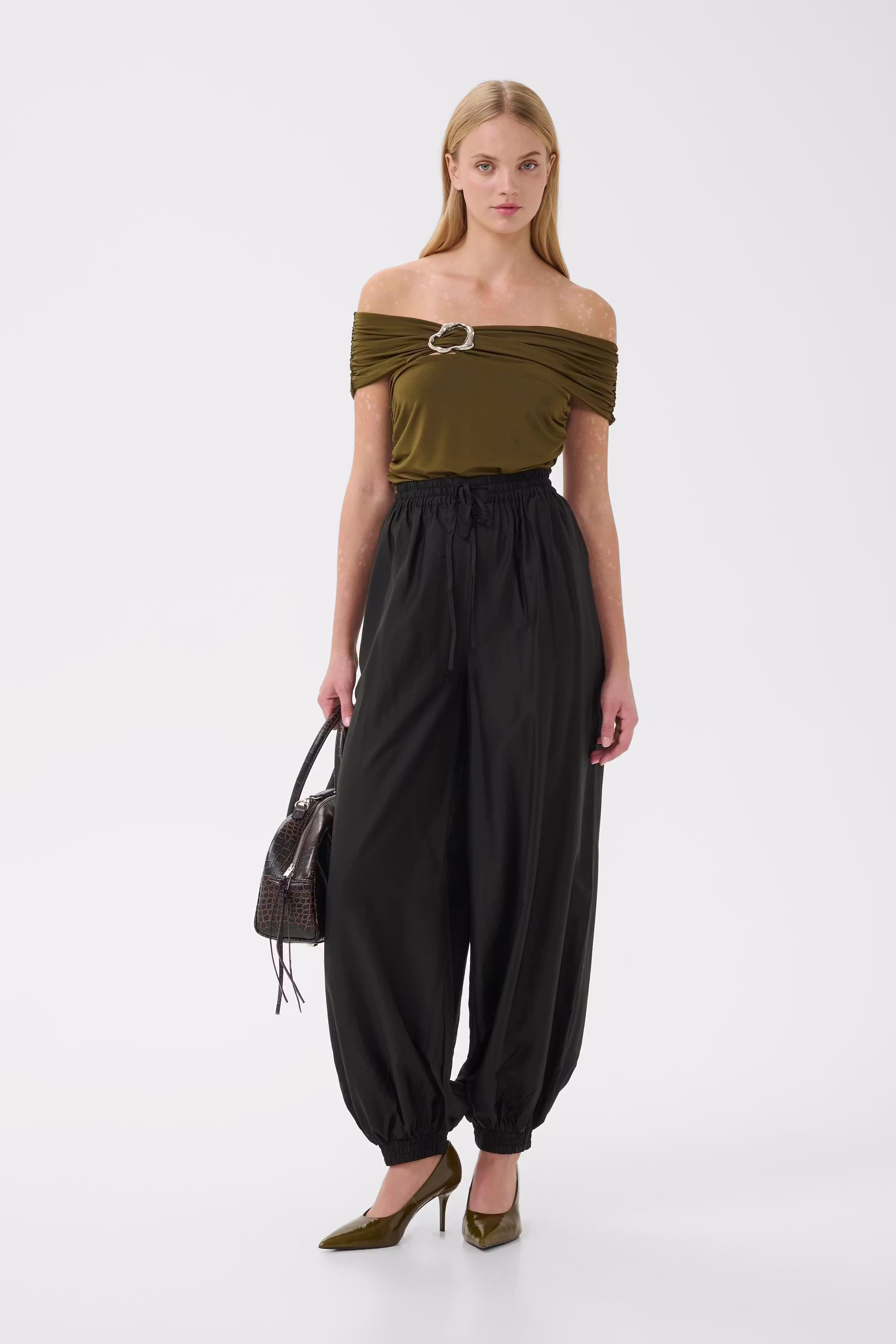 GZsiora Ballonhose LOOKBOOK FRONT 10911422-100017
