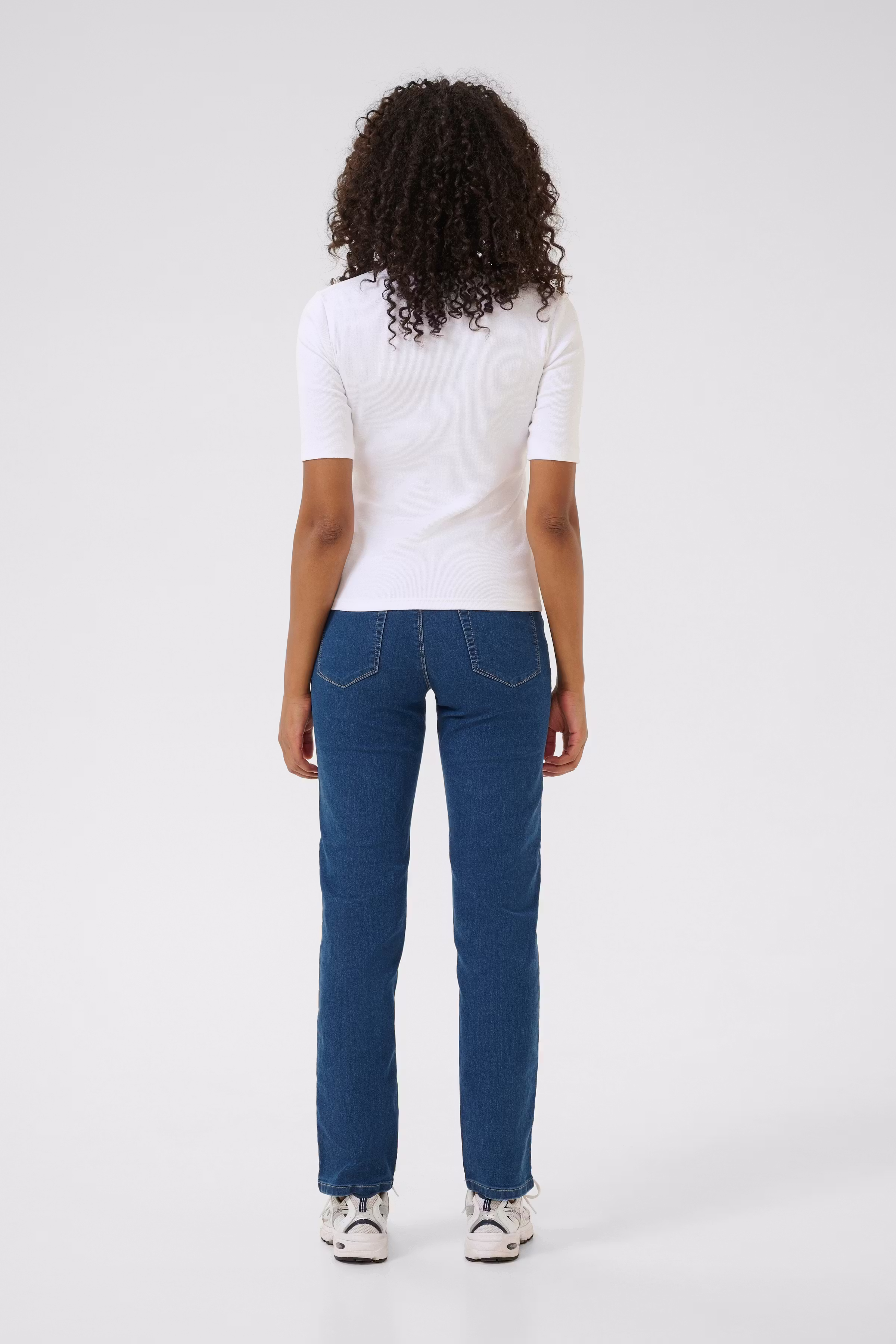 KAvicky Straight Jeans LOOKBOOK BACK 10506530-103758