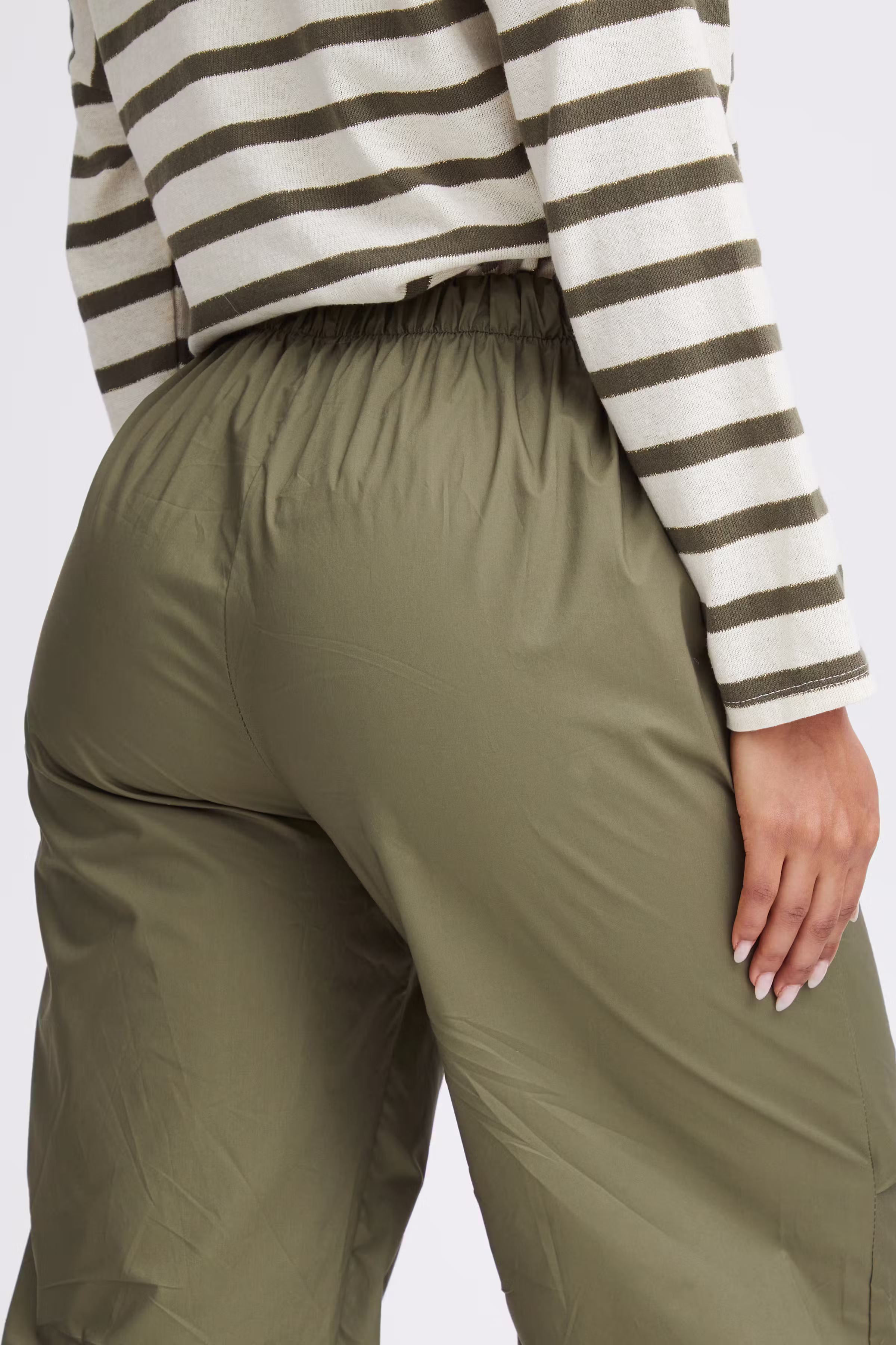 SBFABRINA Hose LOOKBOOK DETAIL 22100510-190312